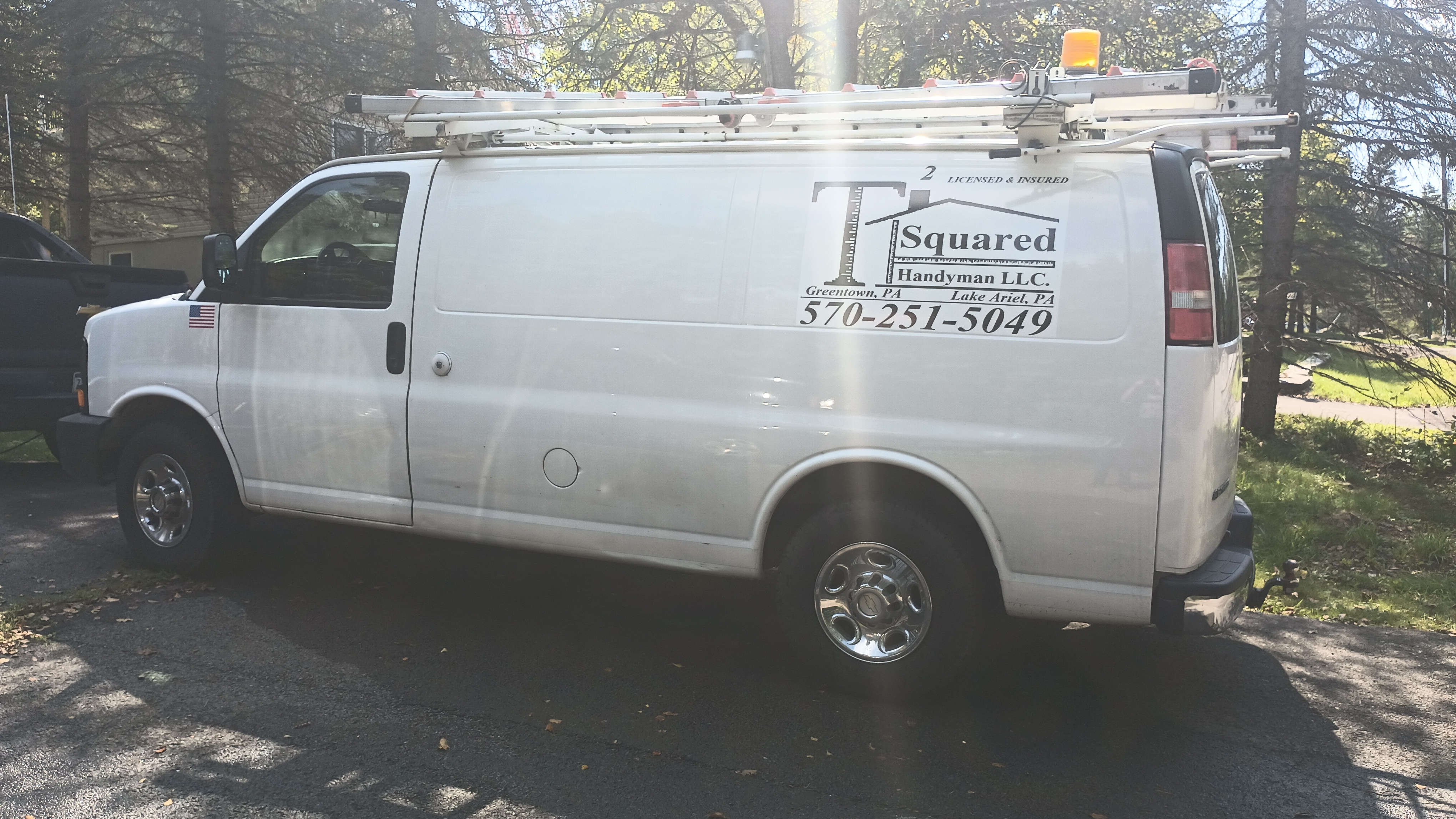 T Squared Handyman LLC. logo