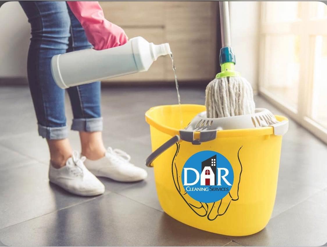 DAR Cleaning service logo