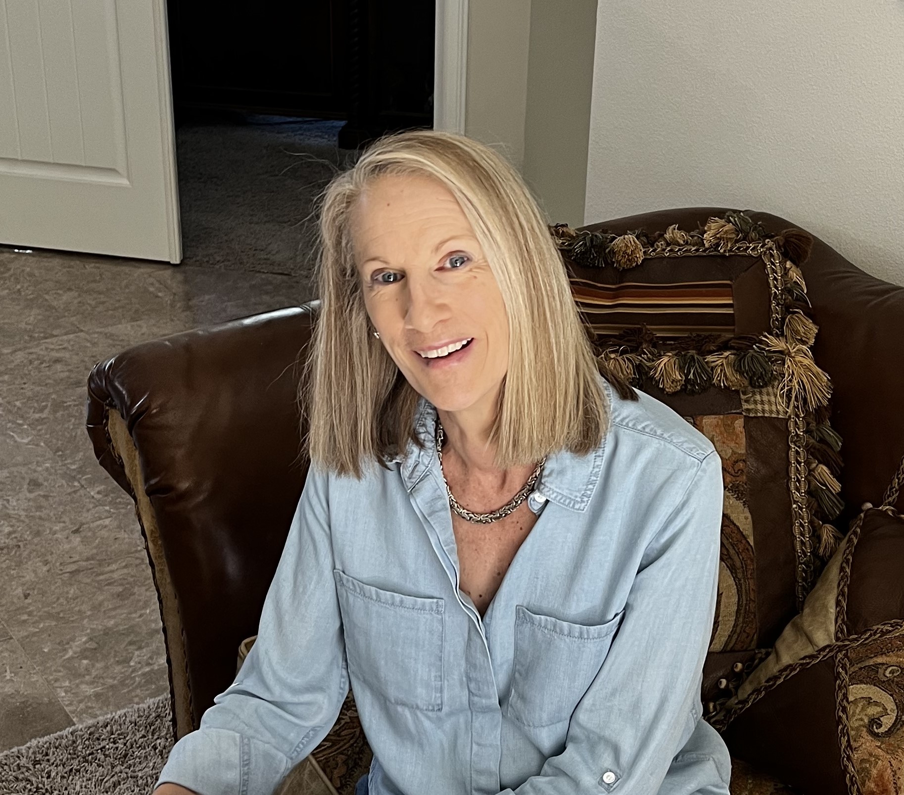 Jacquelyn Gregory Designs, LLC logo