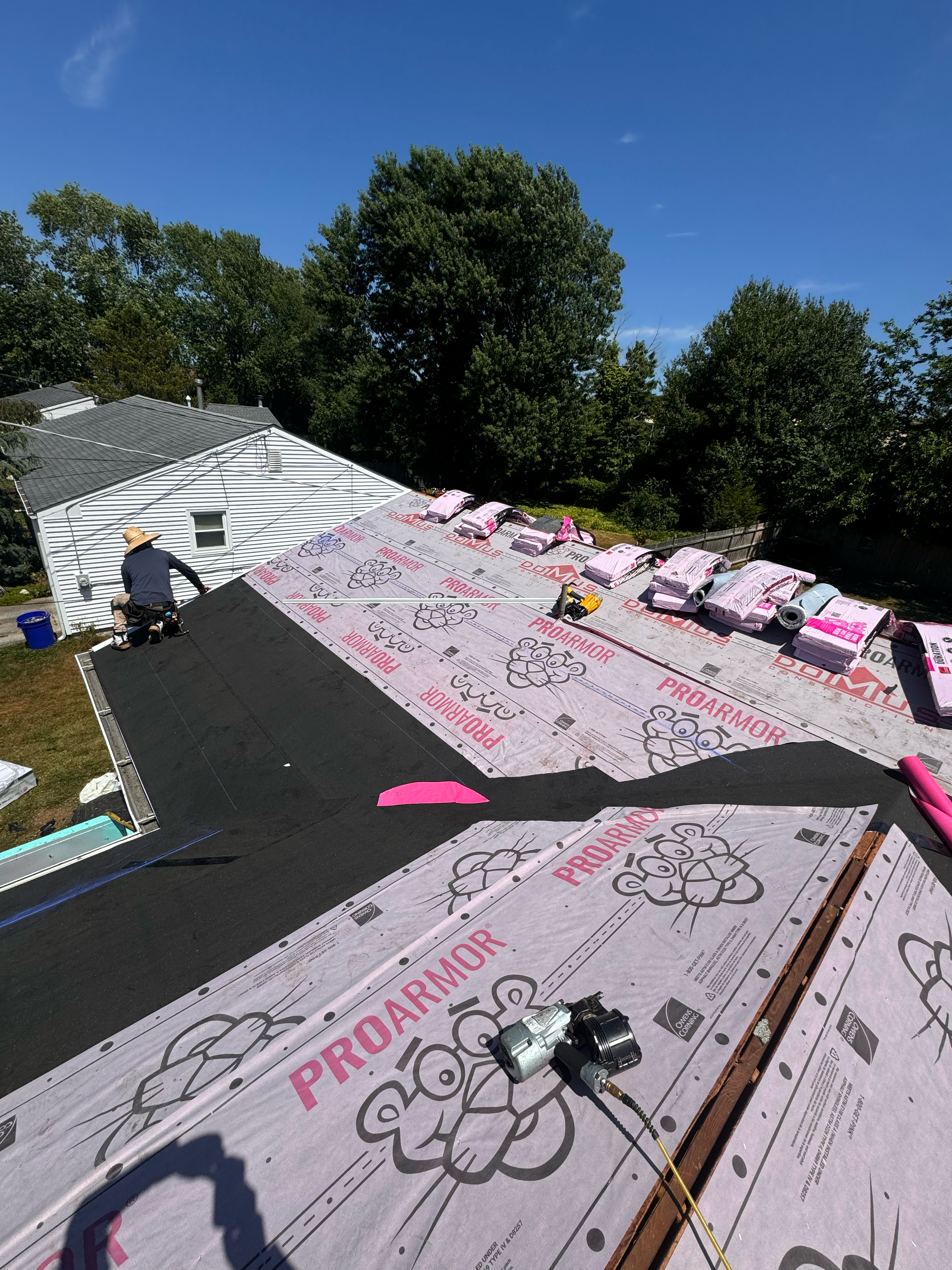 Roofline Exteriors logo