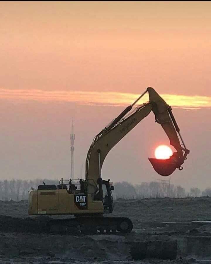 Kat Construction & Excavation LLC logo
