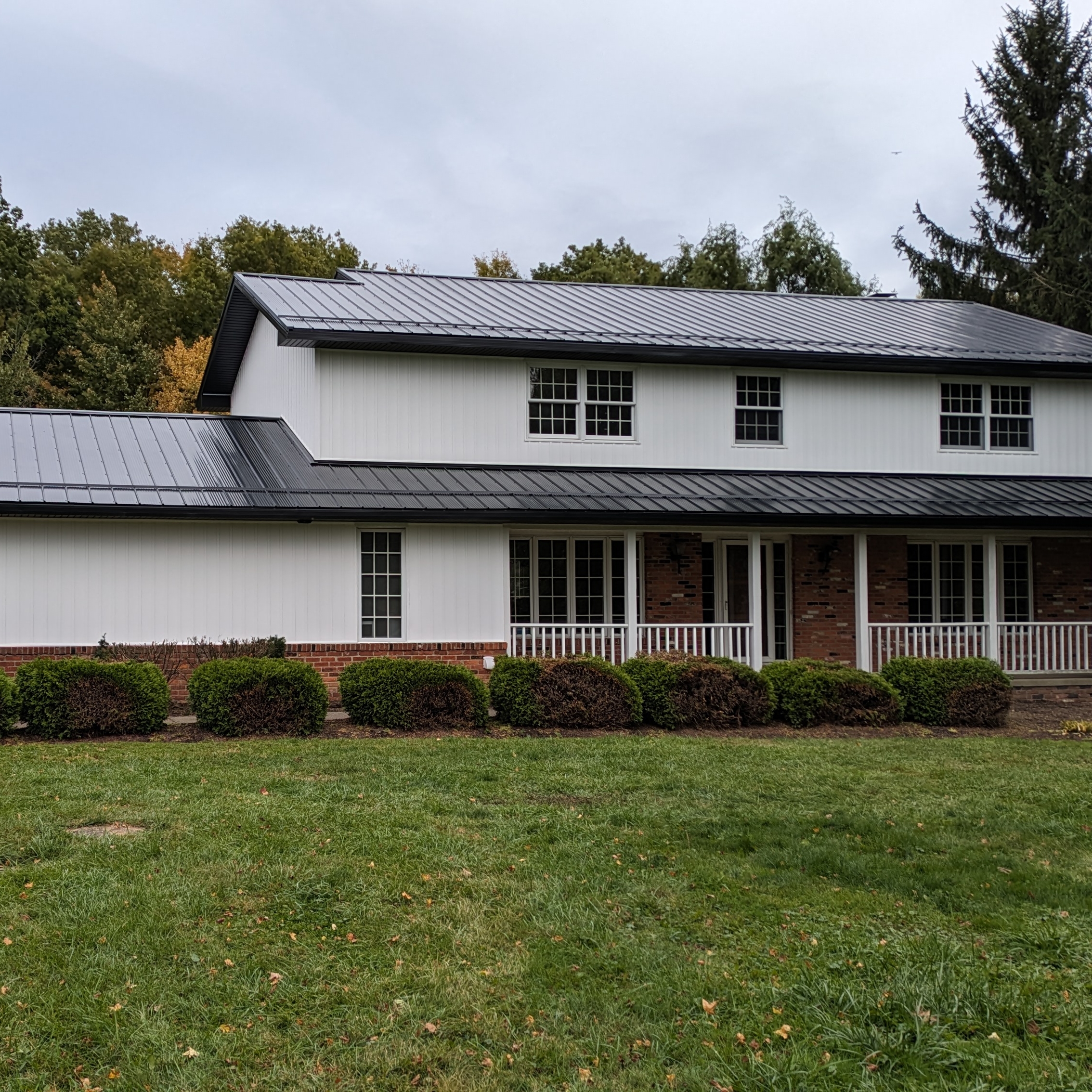 Ultrabuild Construction logo