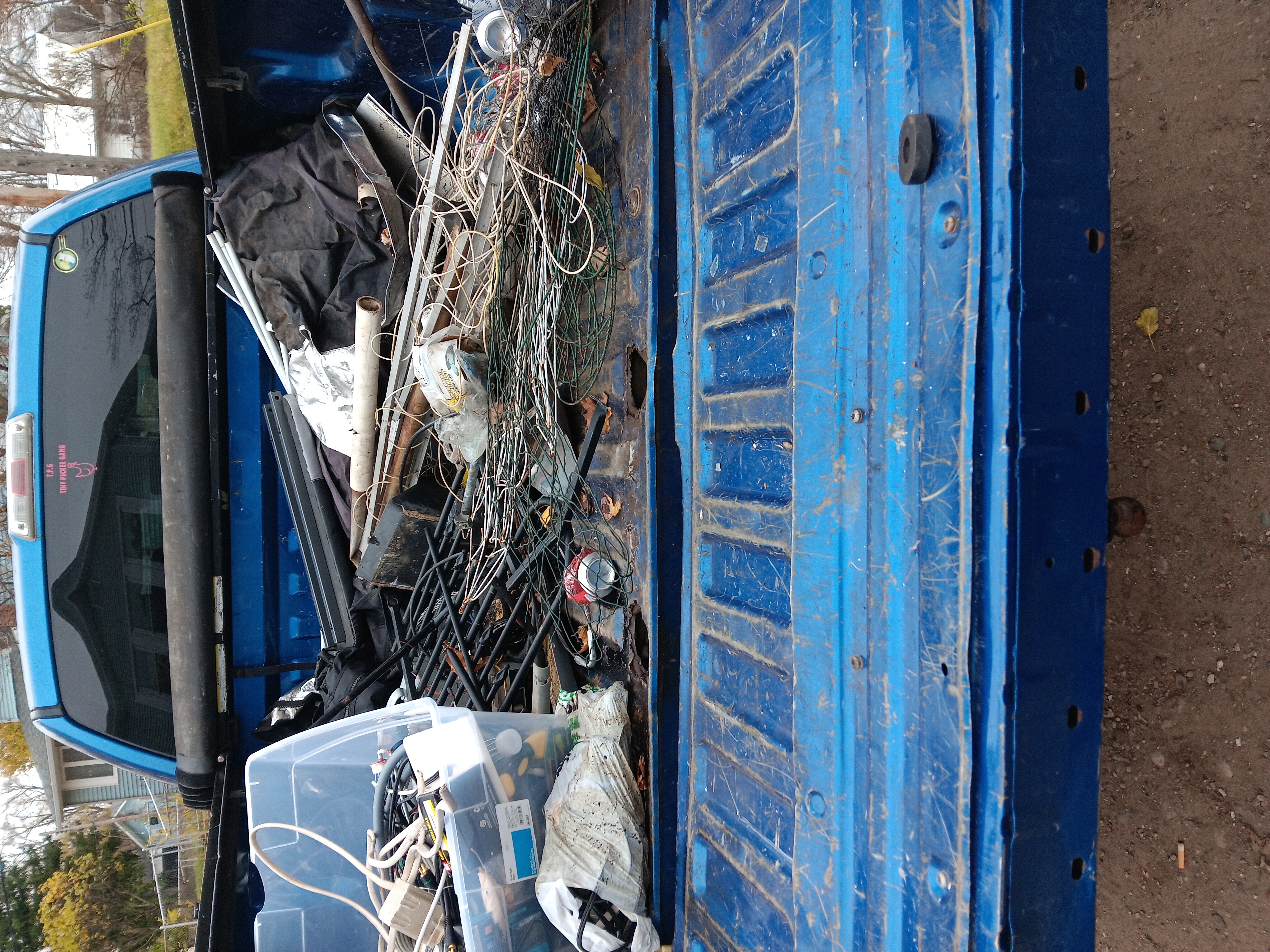 JR scrap and trash removle logo