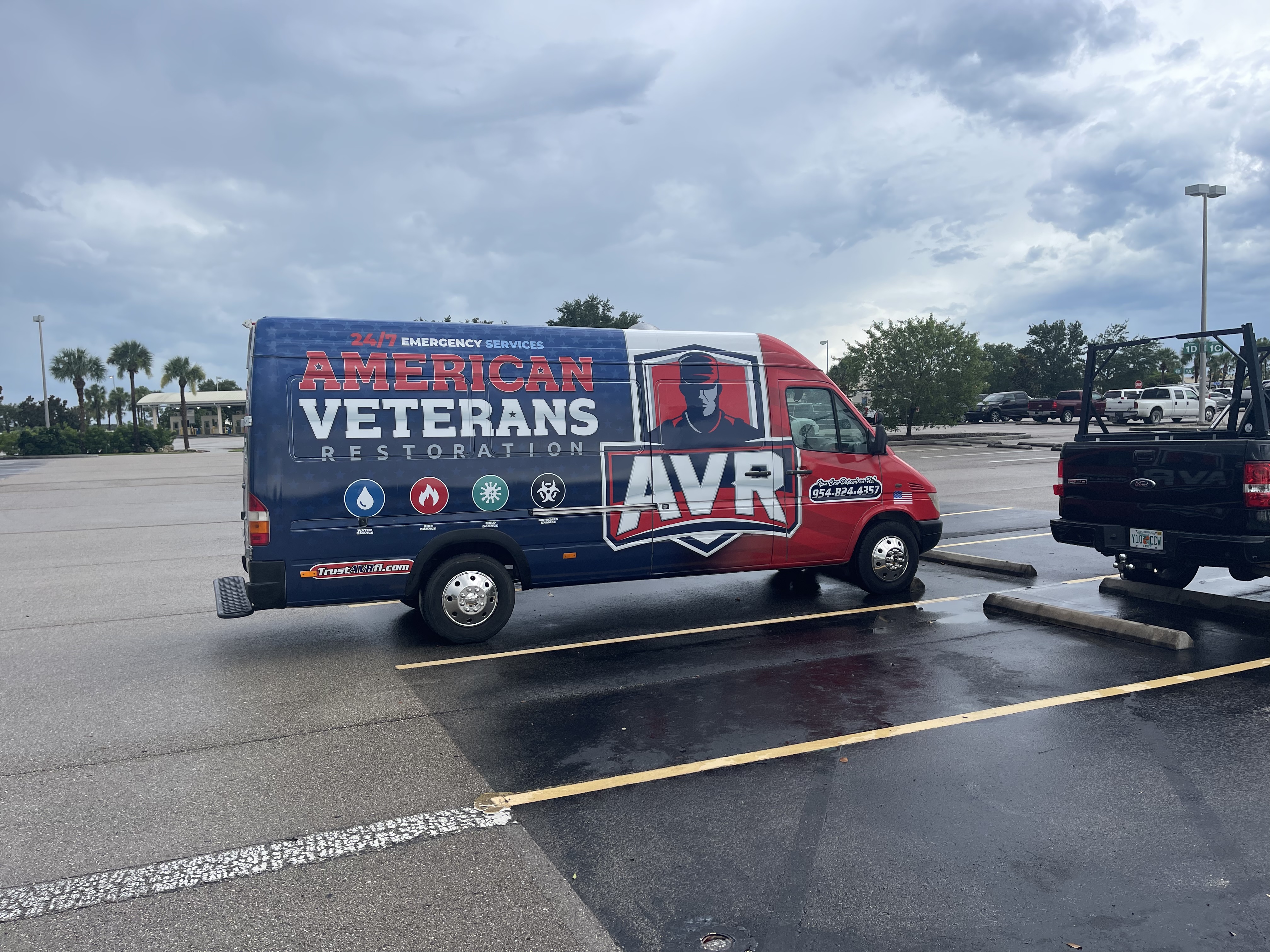 AVR logo