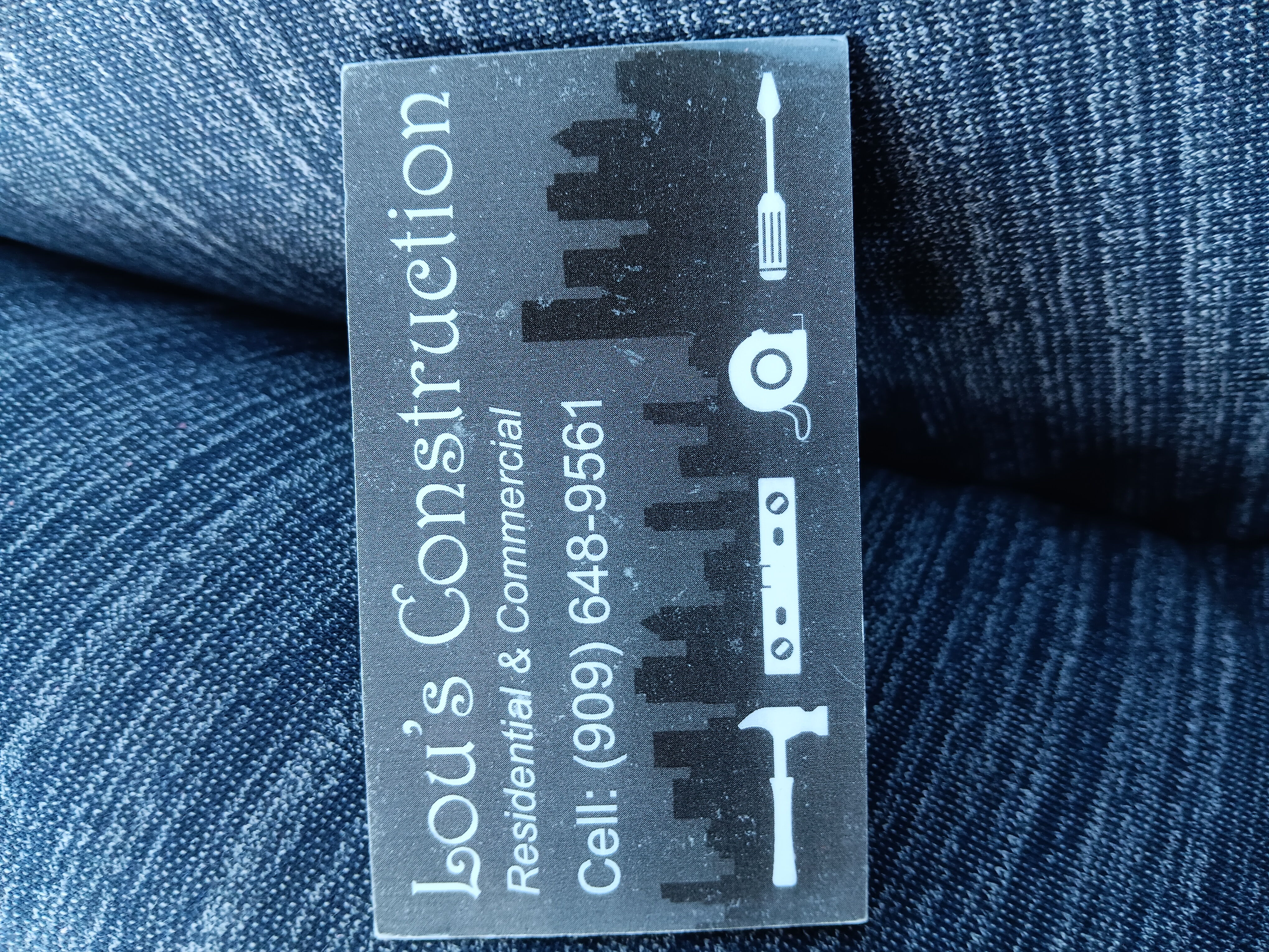 Lou's construction logo