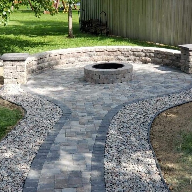 Alonzo's Landscaping logo