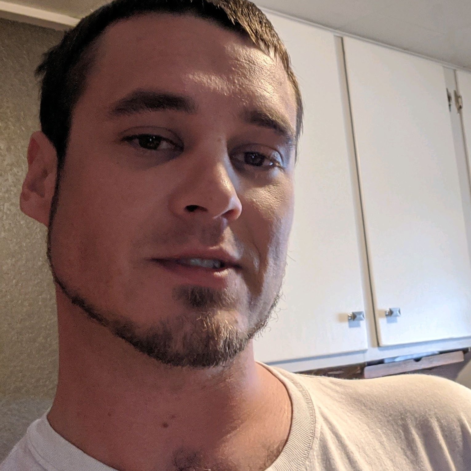 Stenseth handyman repairs logo