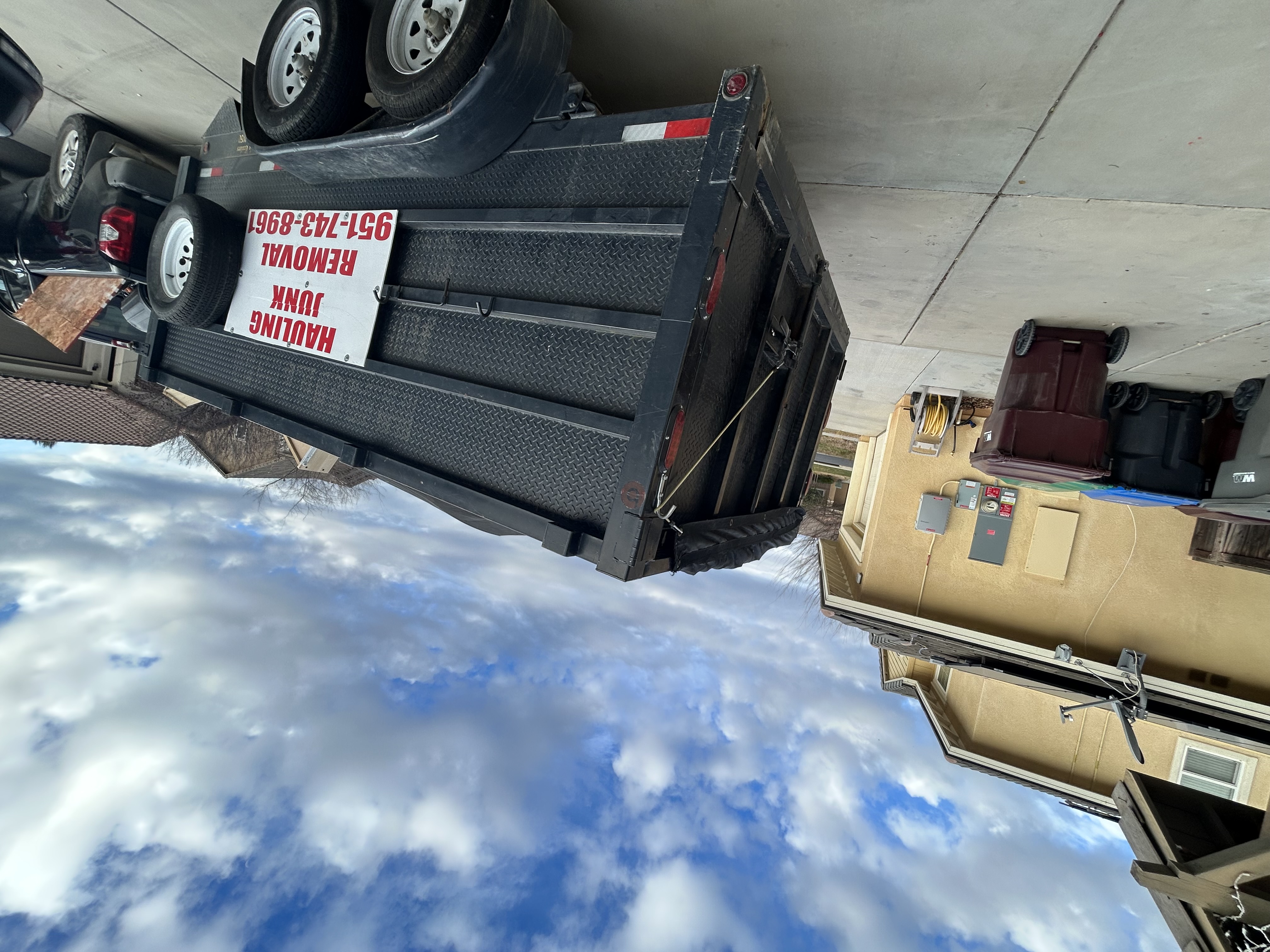 Kevins Hauling logo