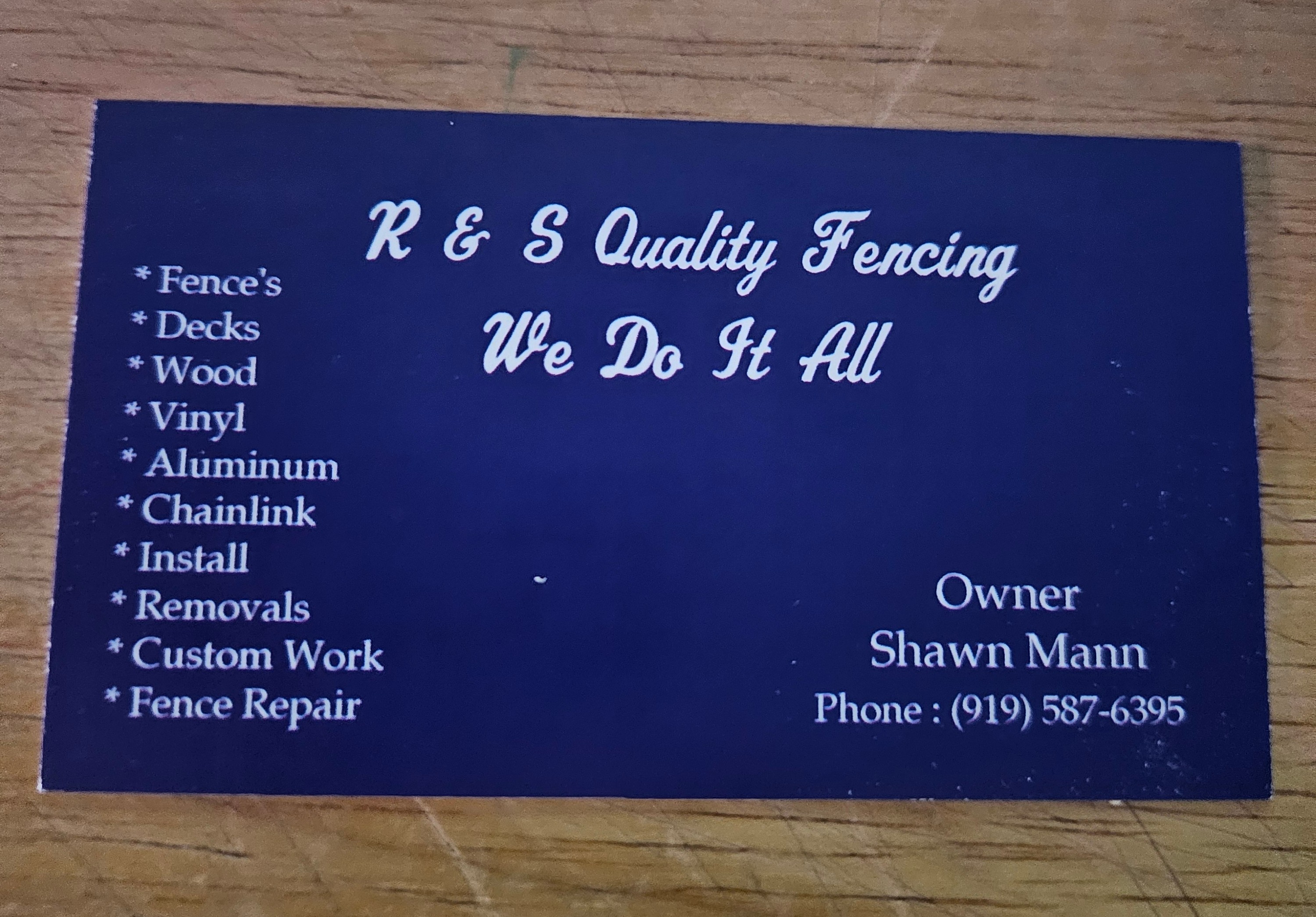 R&S Quality Fencing logo