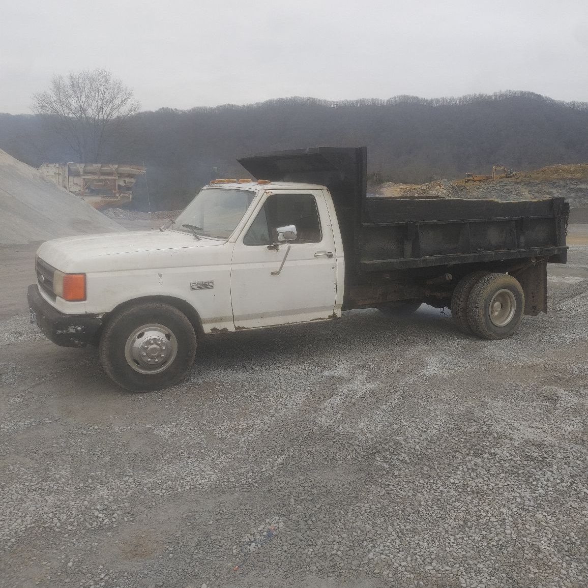 Rich Overton trucking logo