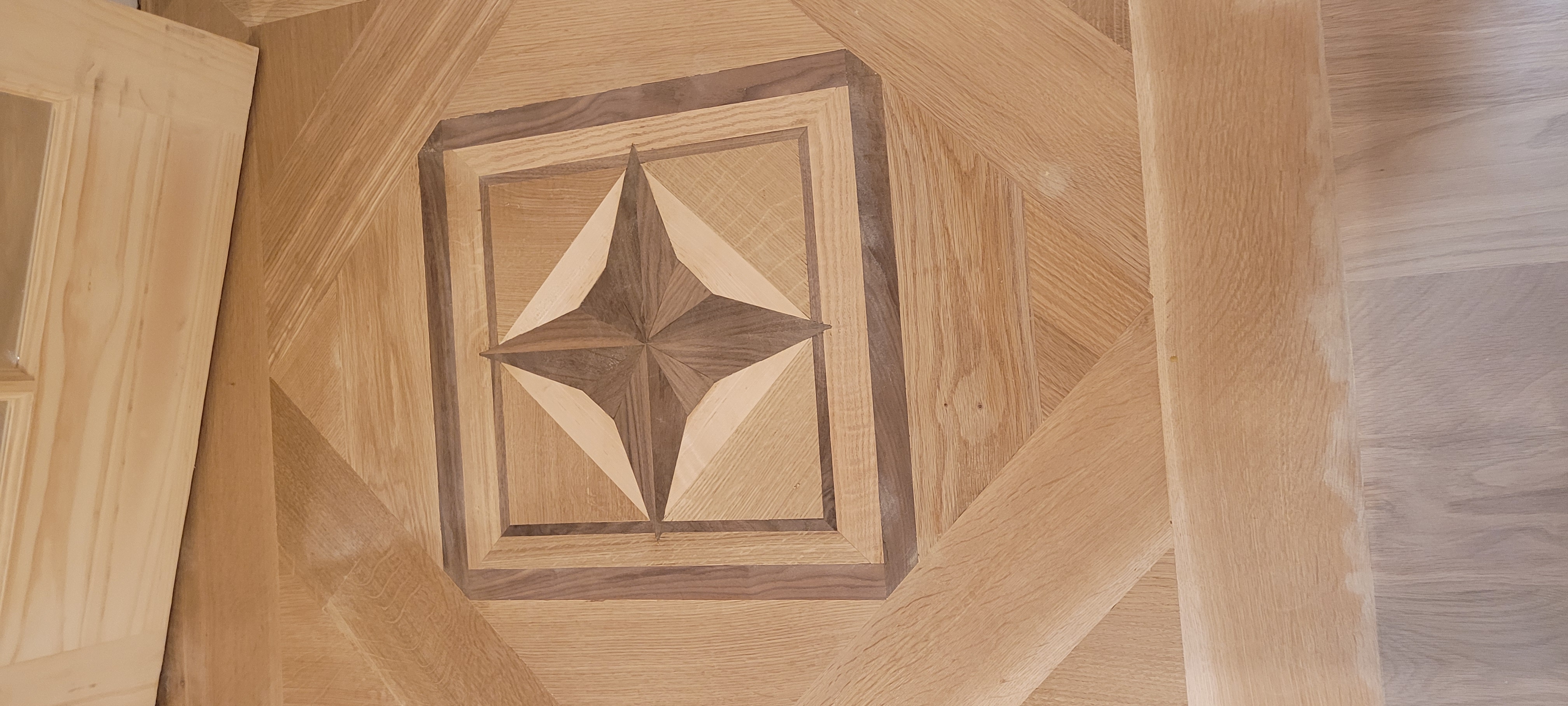 O'Brien's Custom Hardwood Floors logo