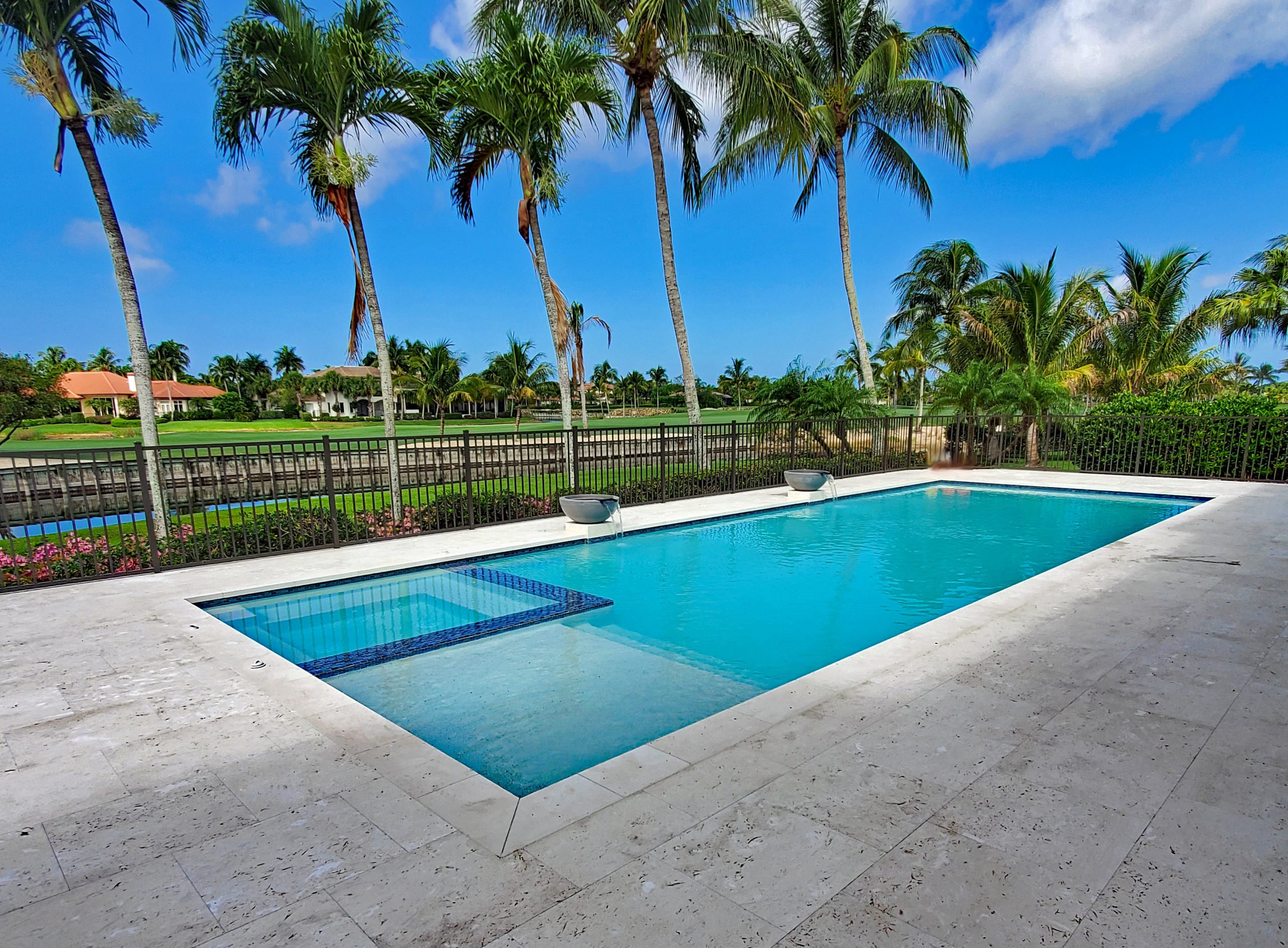 Jackson Pools, Inc. logo