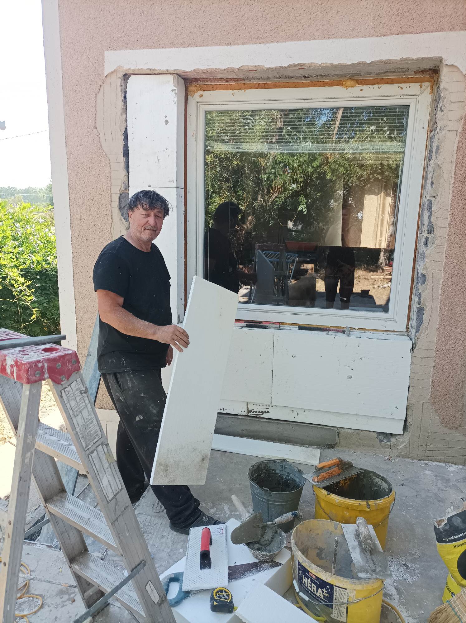 TJ Plastering & Painting LLC logo