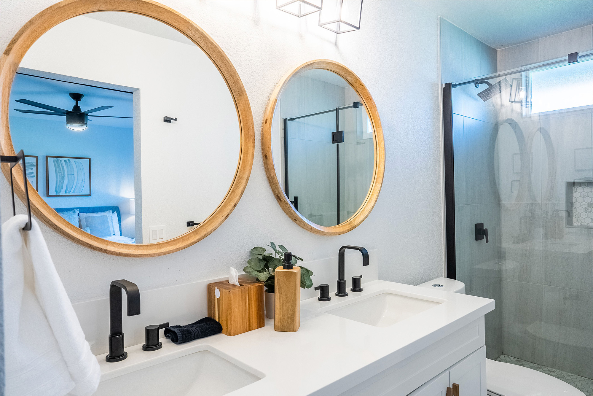 A To Z Home & Business Remodeling logo