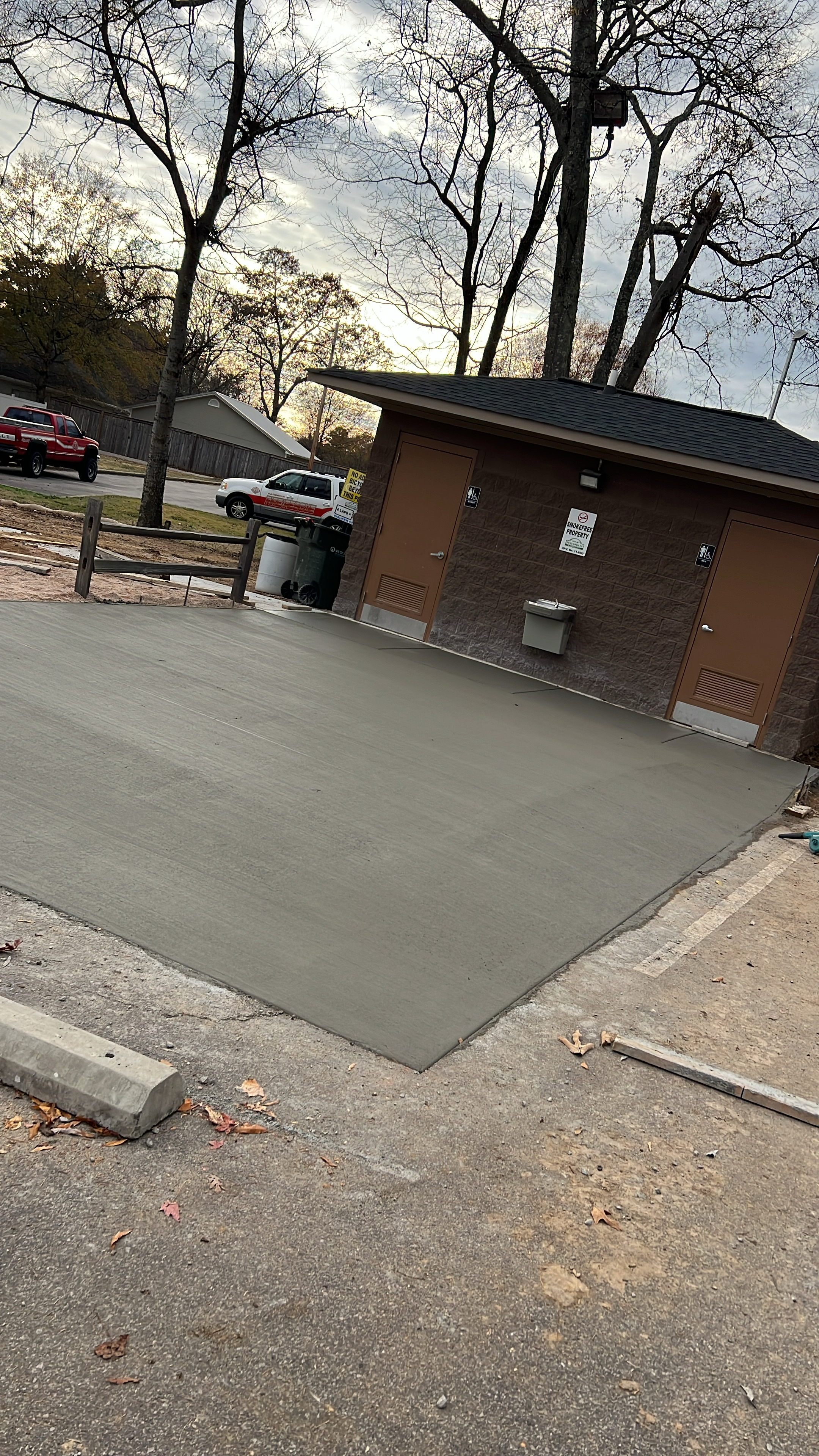 Tough Concrete & Construction LLC logo