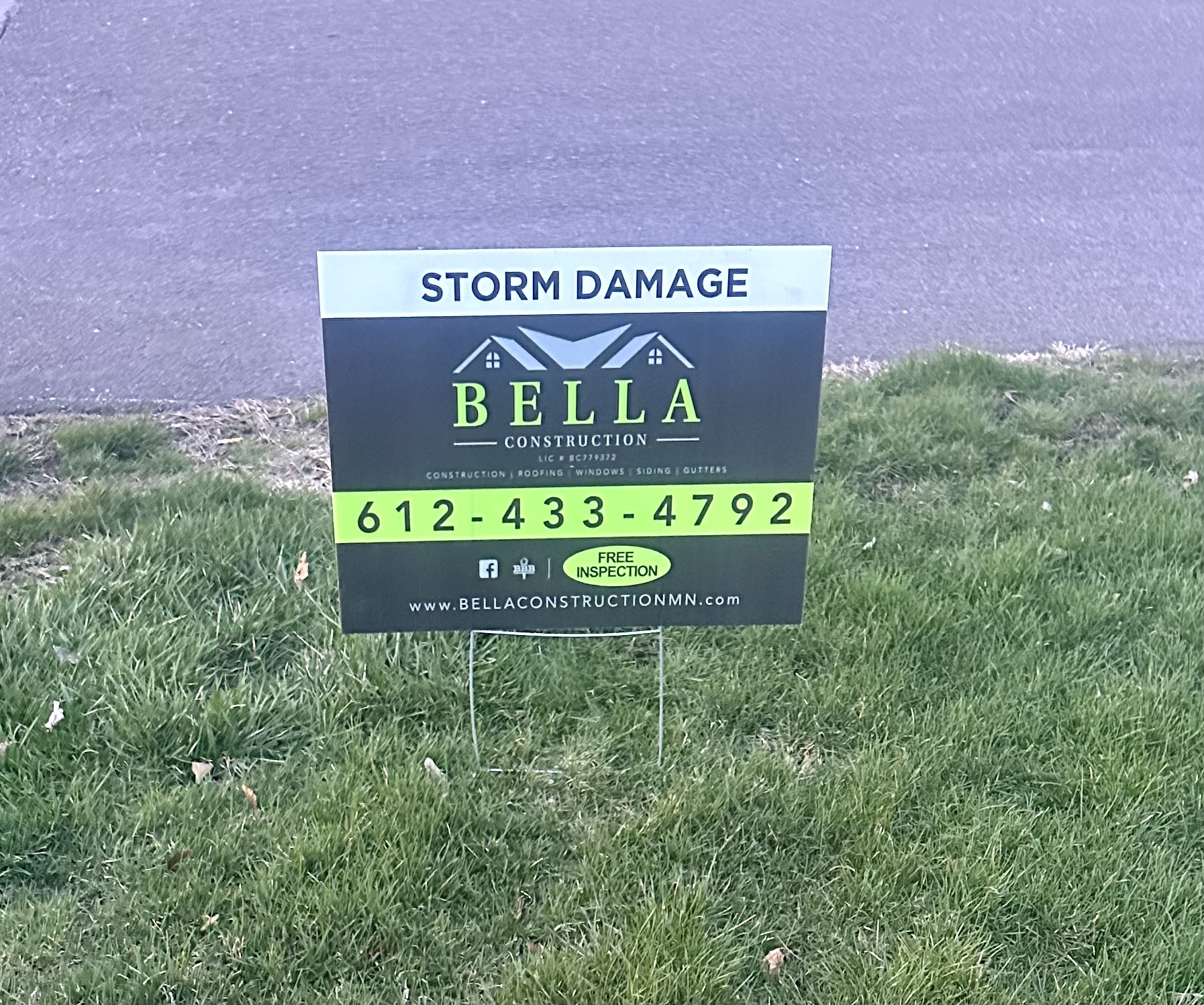 Bella construction logo