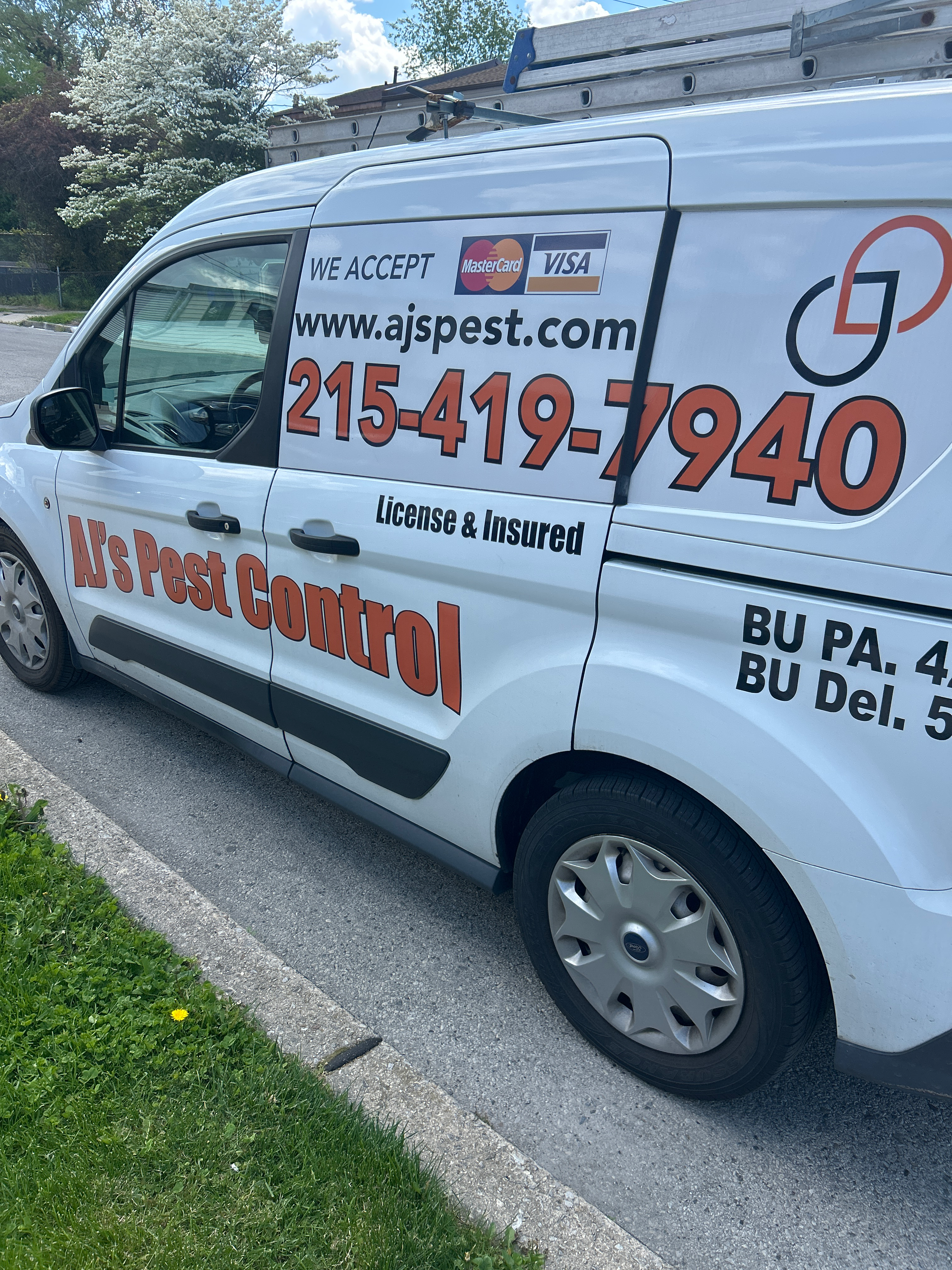 AJs Pest Control logo