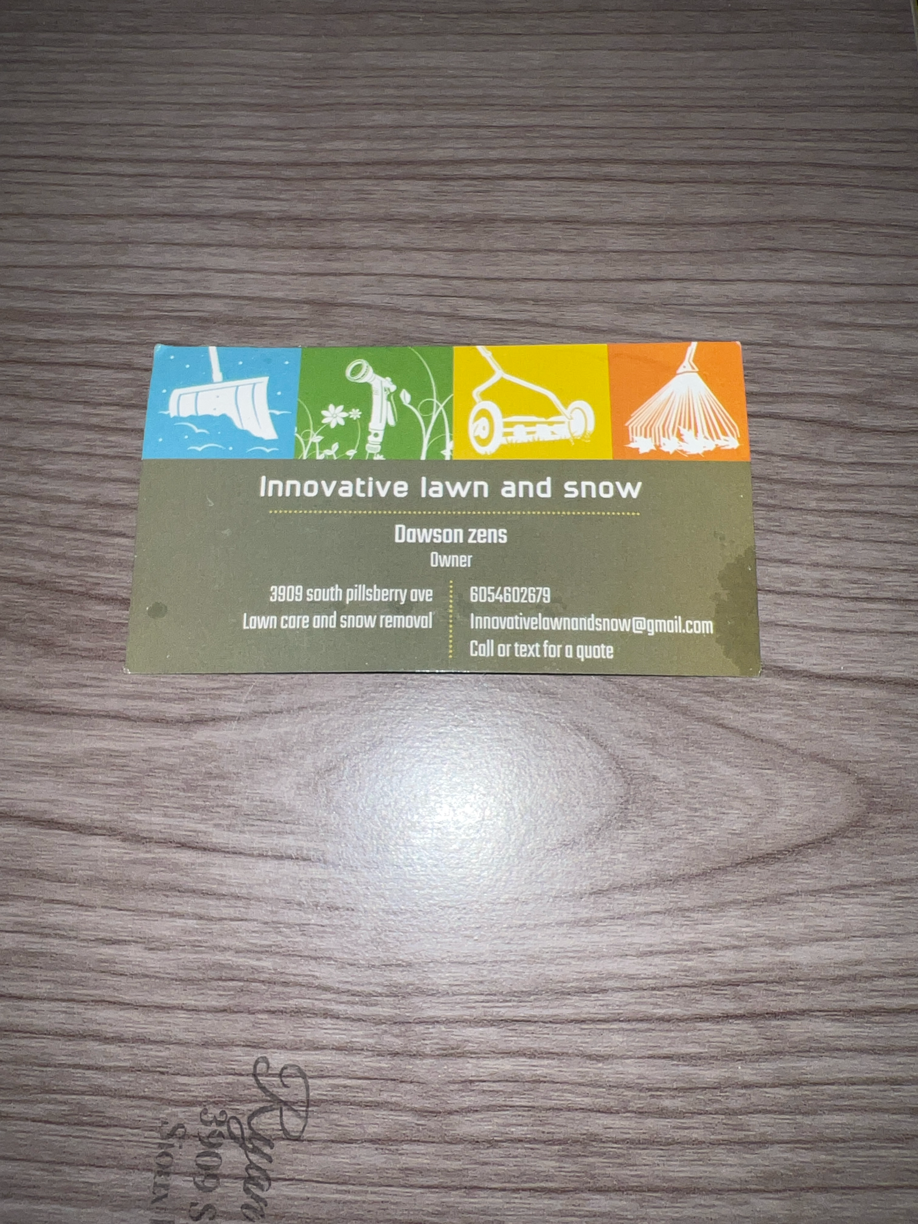Innovative lawn and snow logo