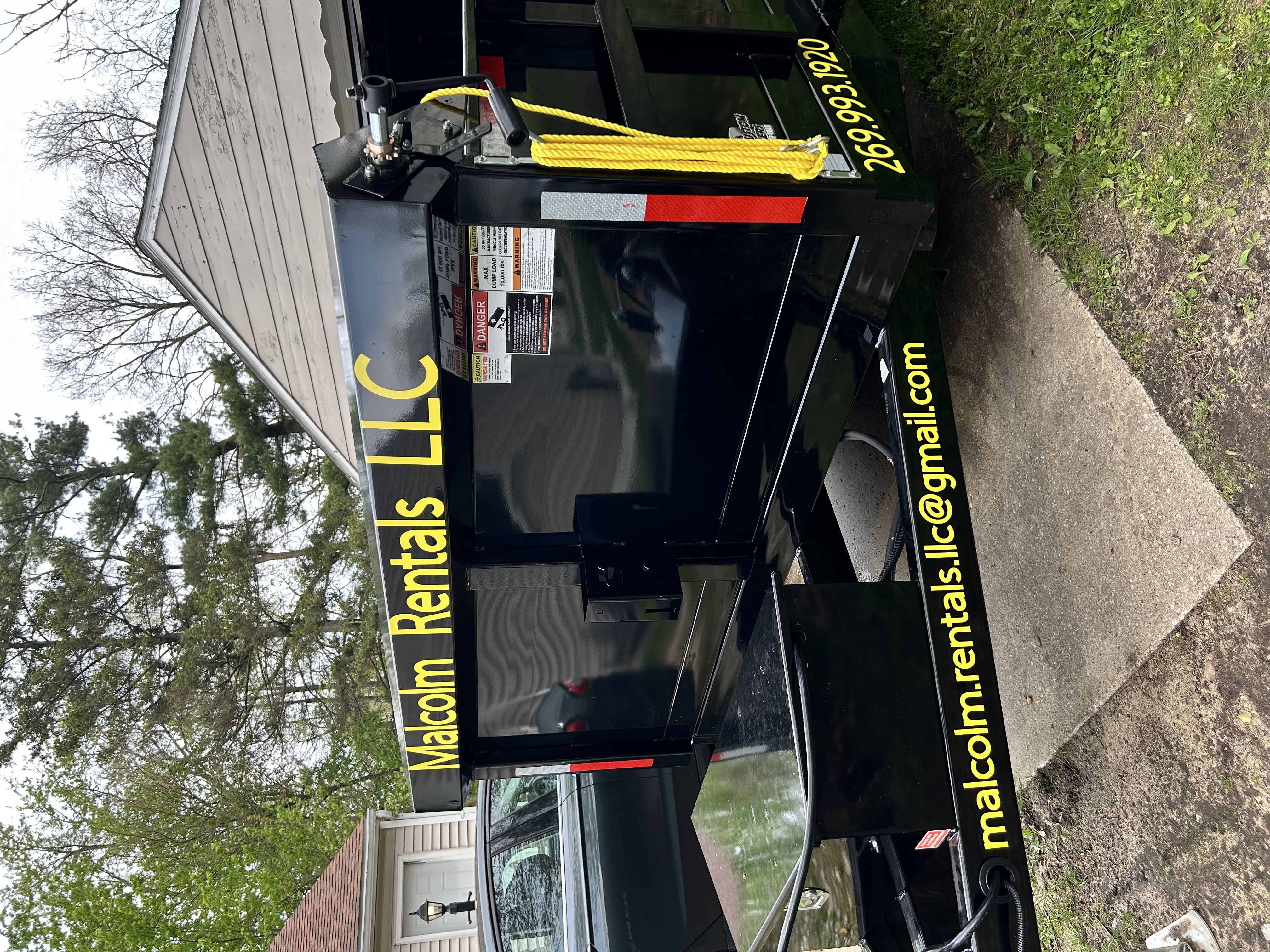 Malcolm Rentals LLC logo