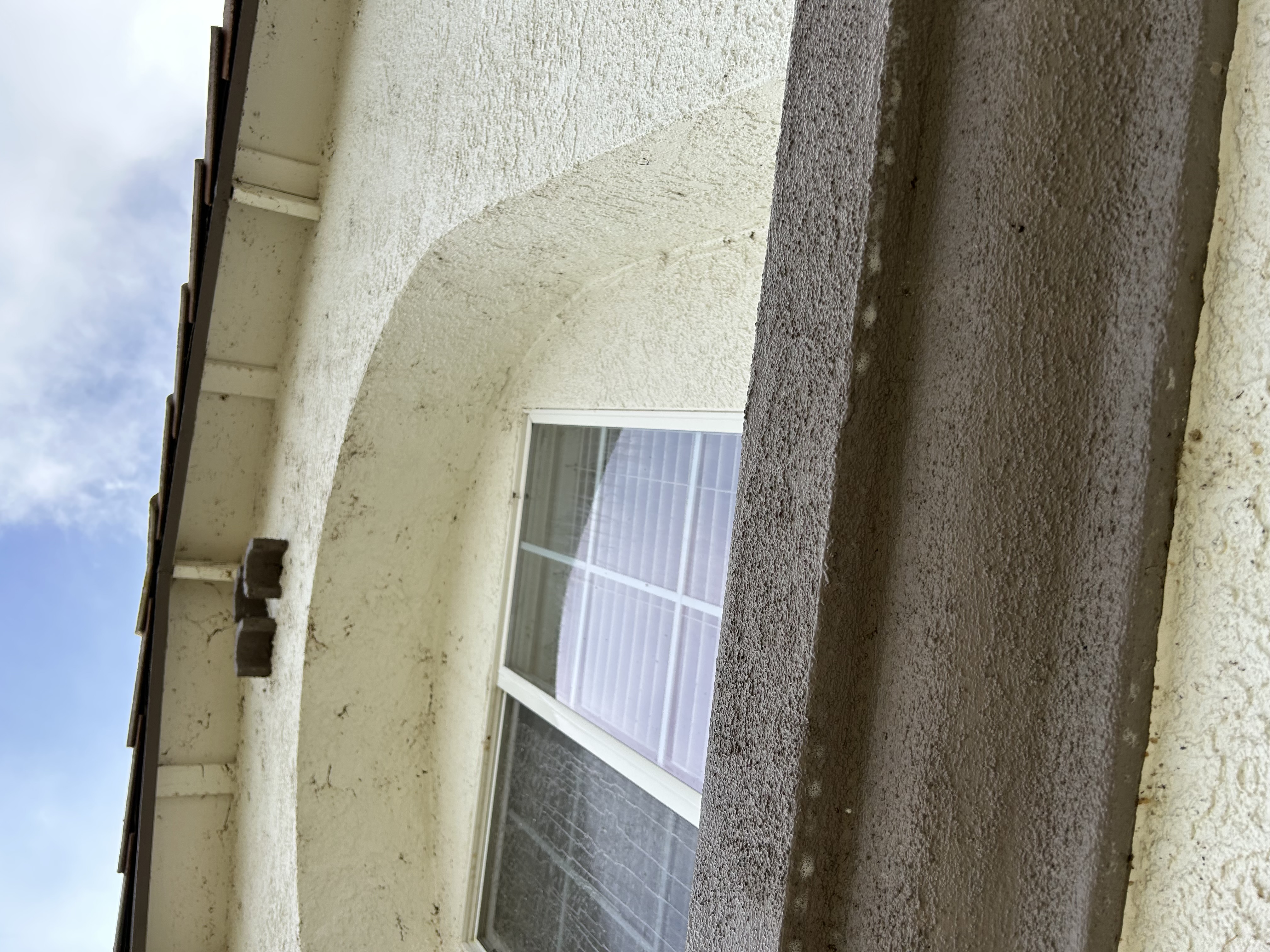 Rustys Power Washing logo