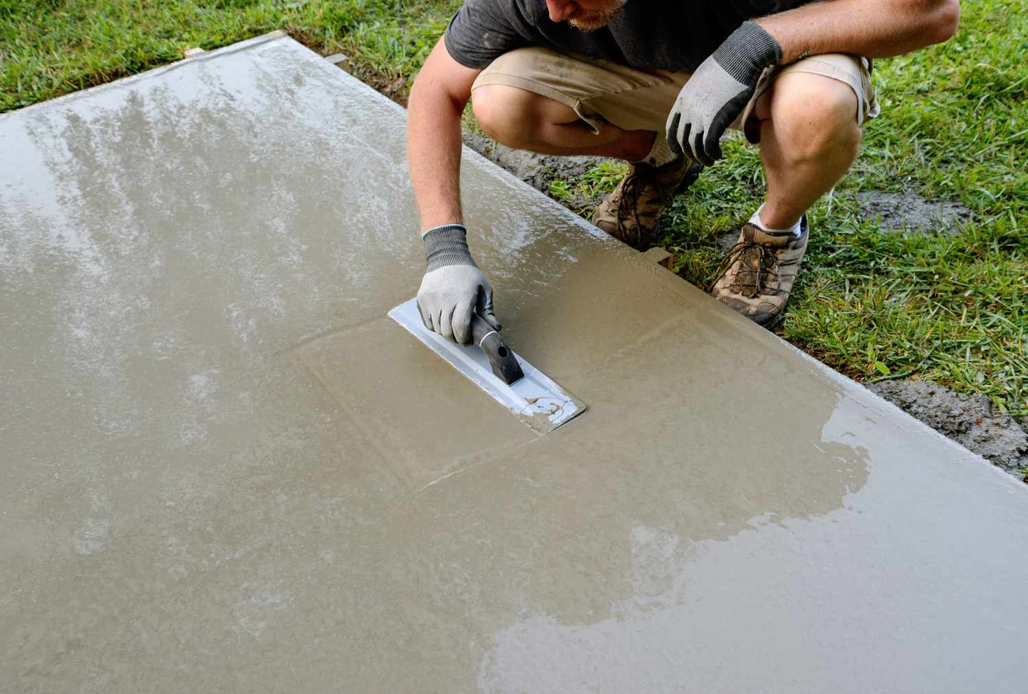 Blazona Concrete Services logo