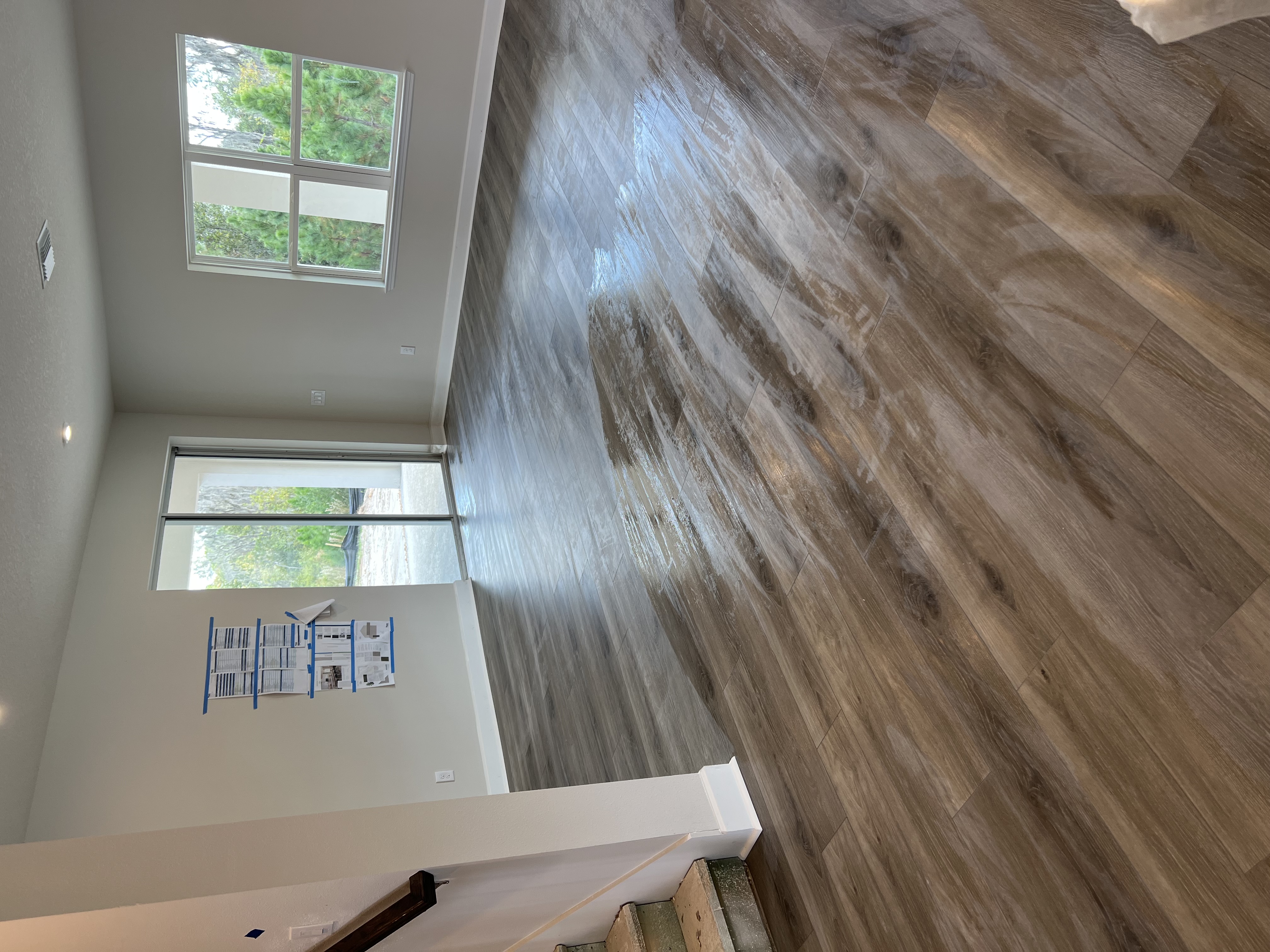 Suarez flooring cervices, llc logo