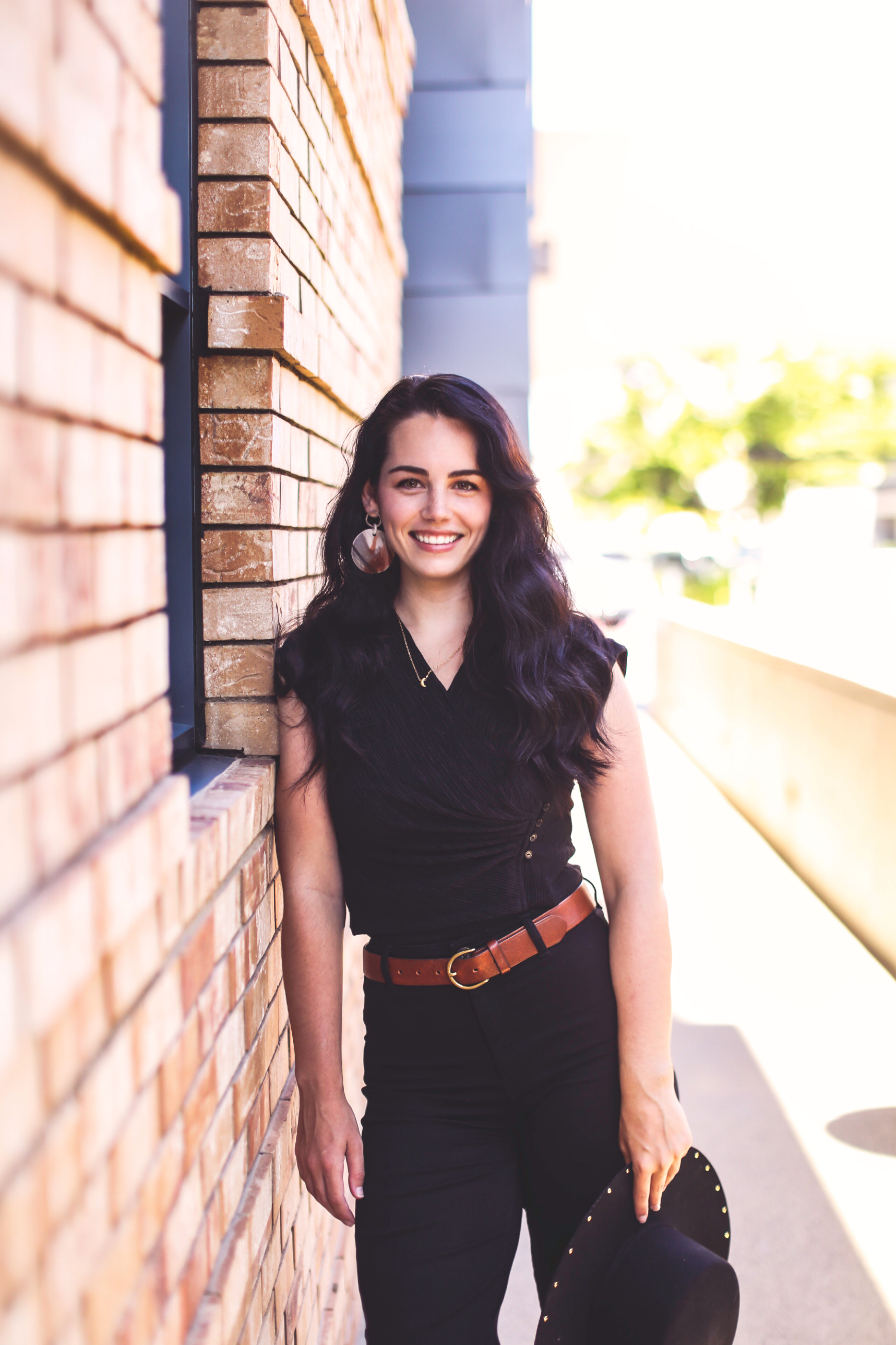 Earthbound Manor logo