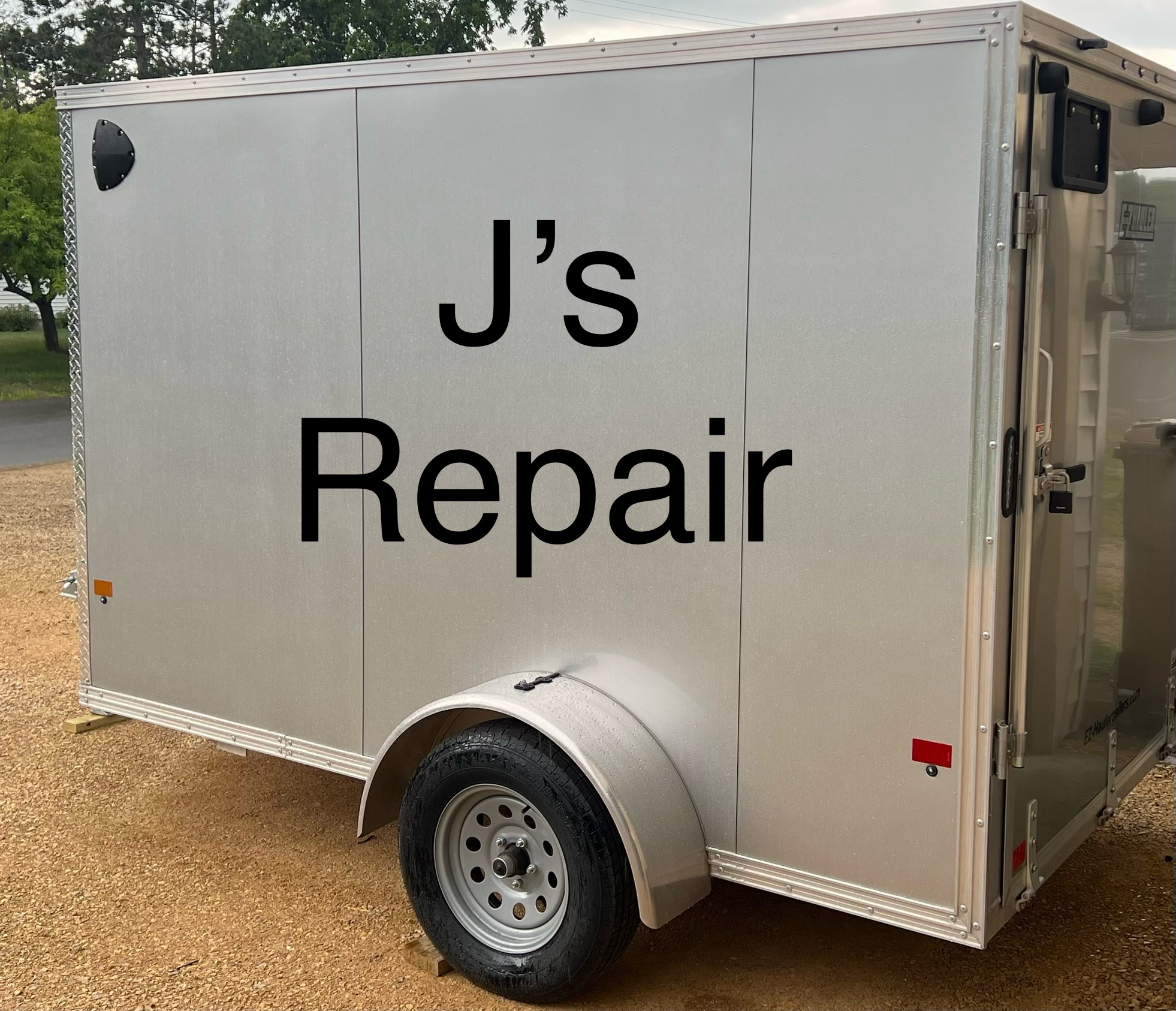 J’s Repair logo