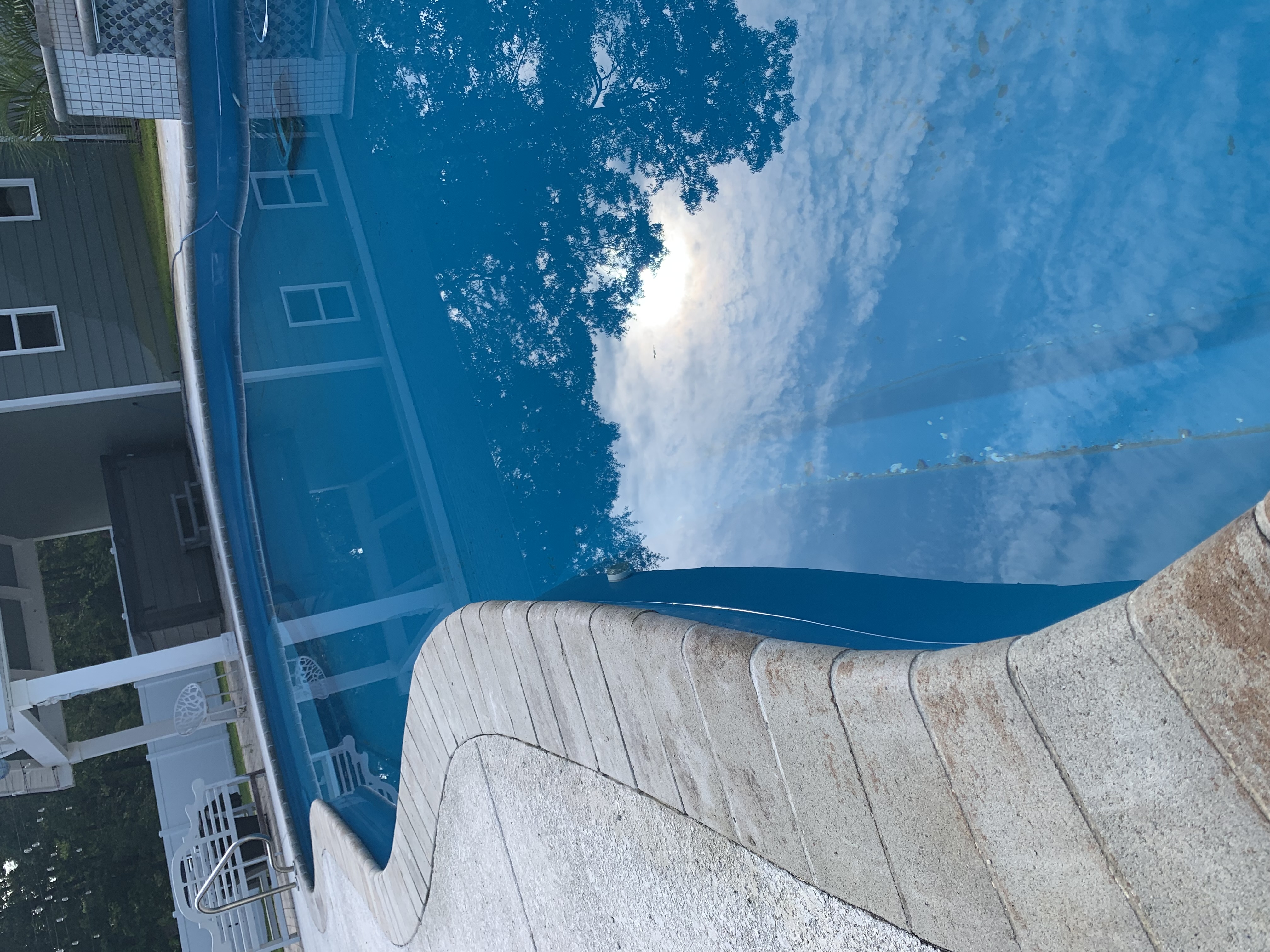 Sunny Side Pools logo