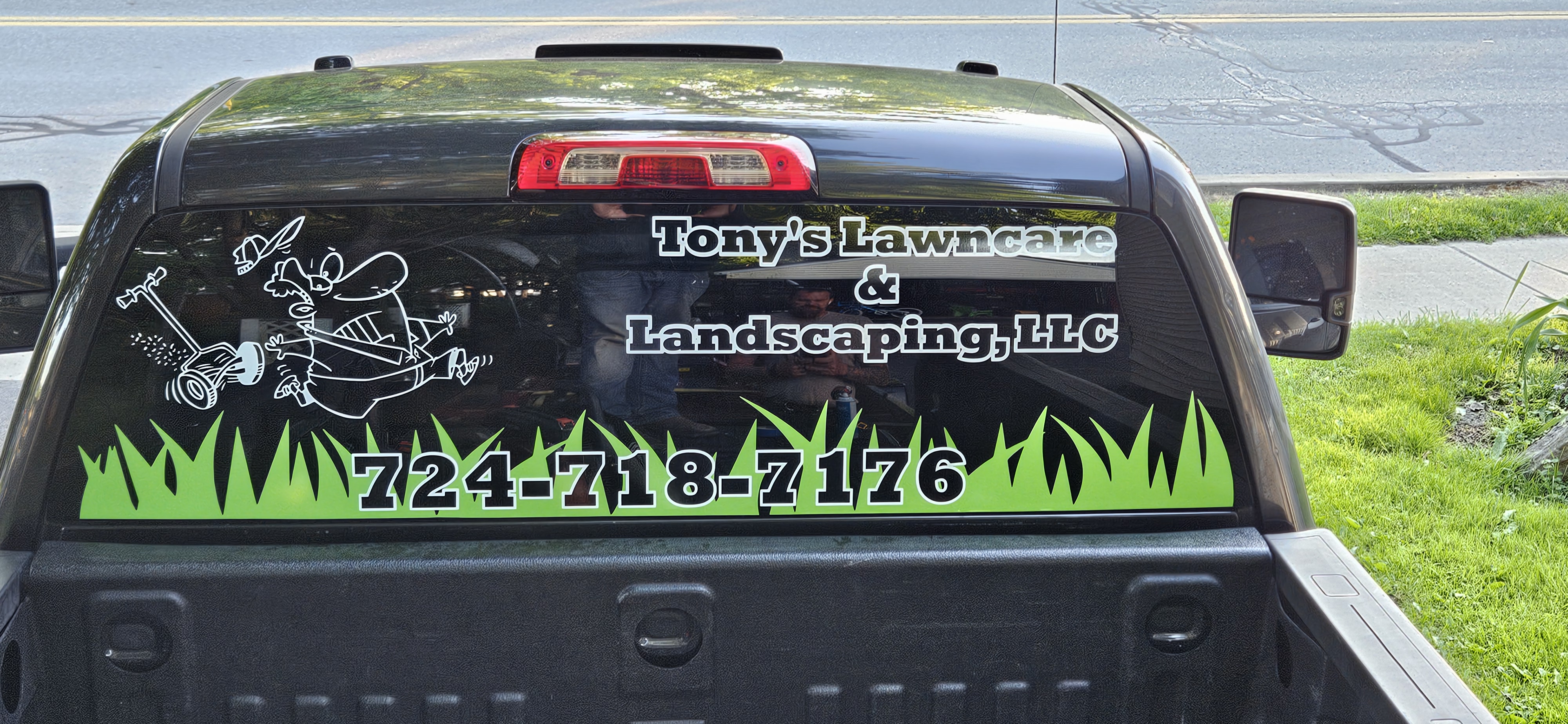 Tony's Lawncare And Landscaping llc logo