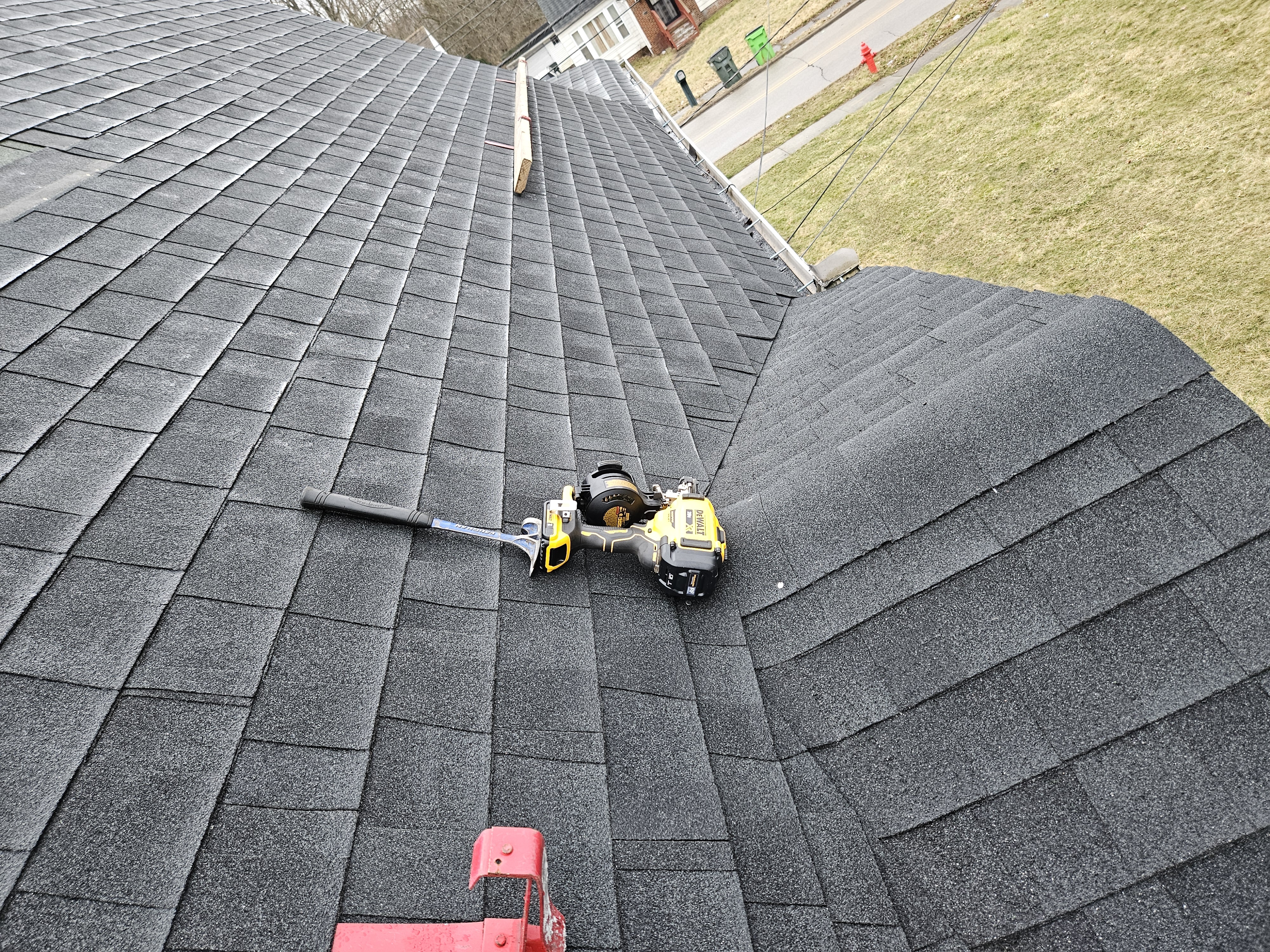 Avatar for E.T. Roofing and Construction