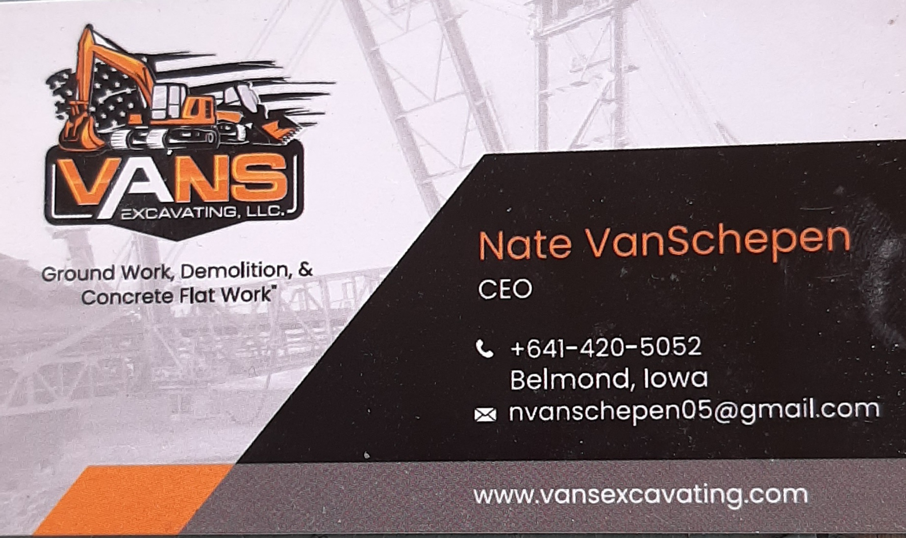 Vans Excavating LLC logo