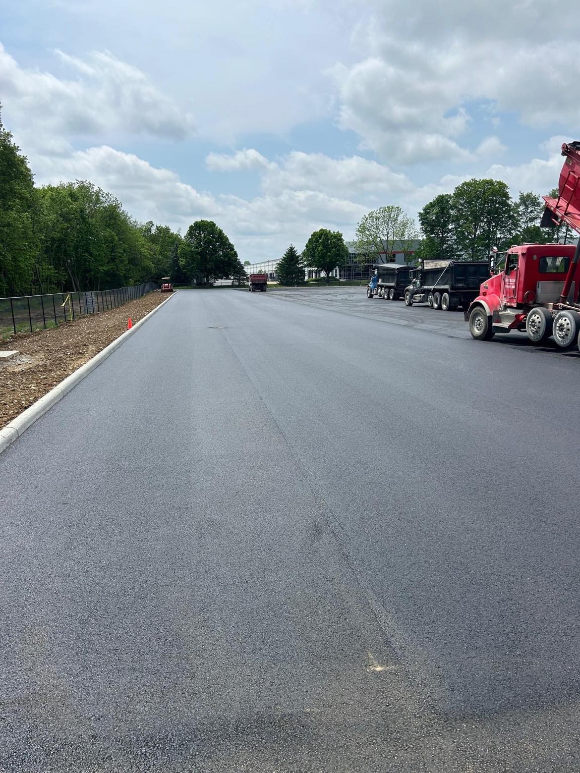Lemays paving logo