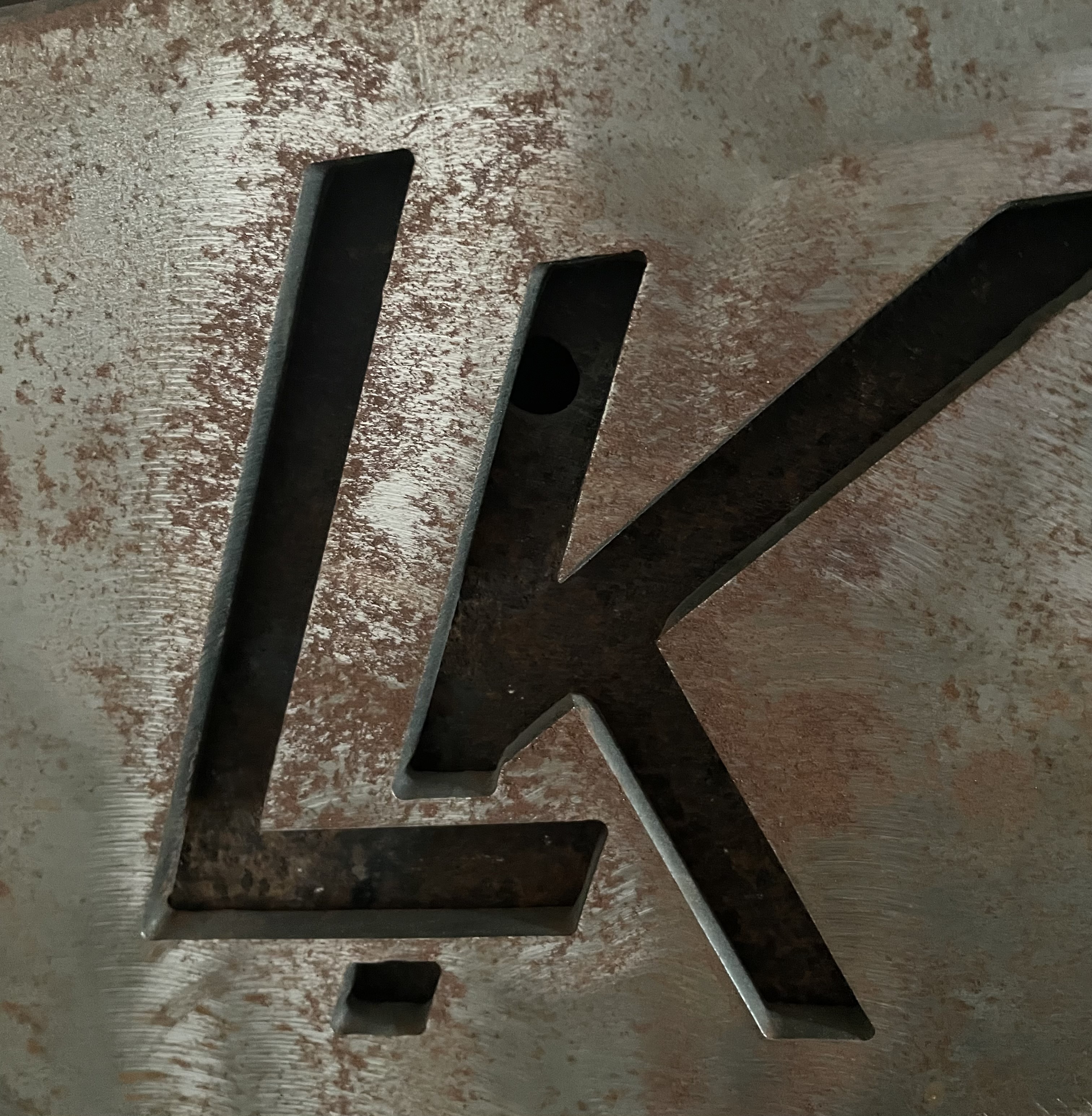 Lucas Krom logo
