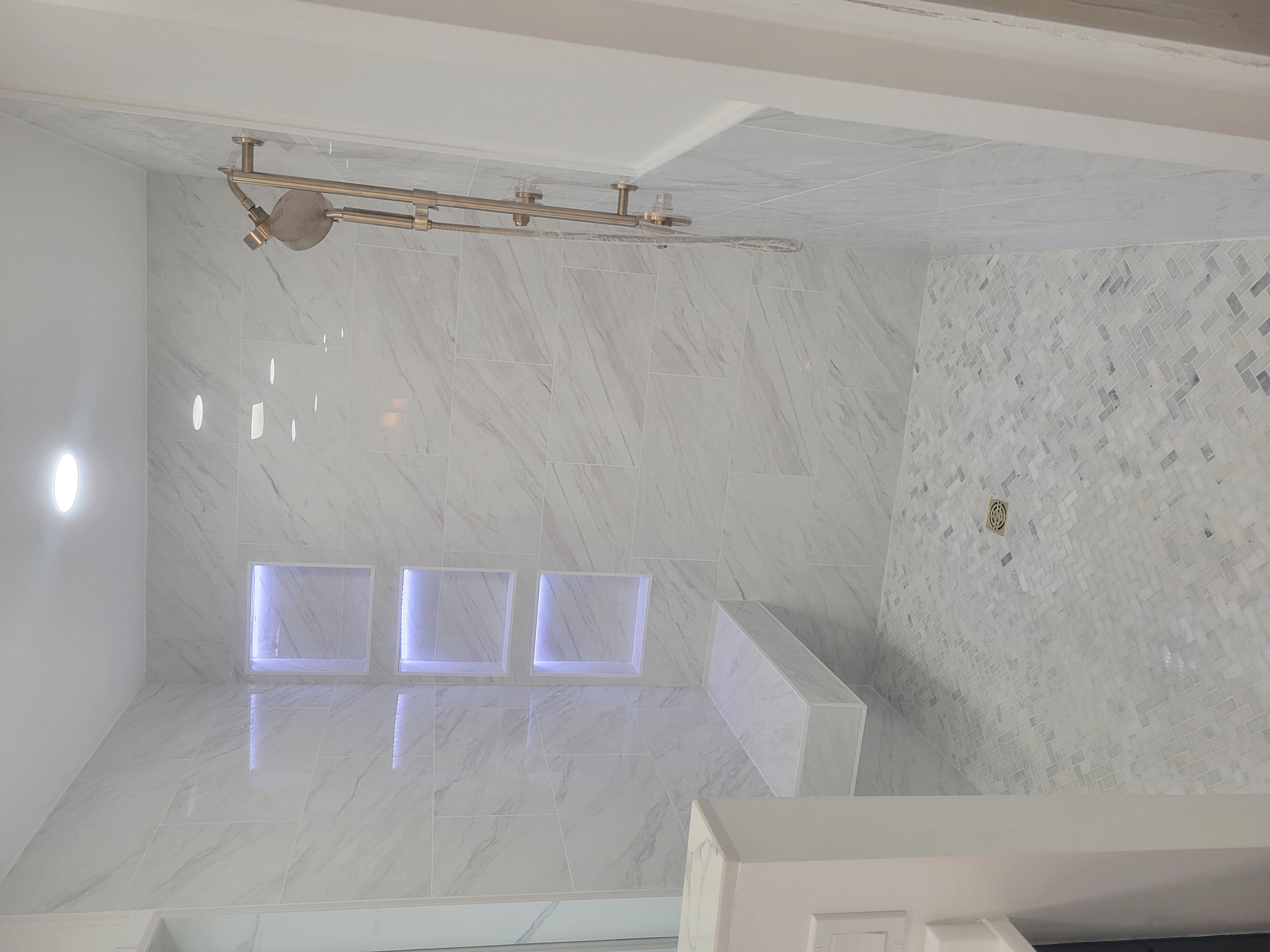 Edusoma Professional Tile y Cleaning Service LLC logo