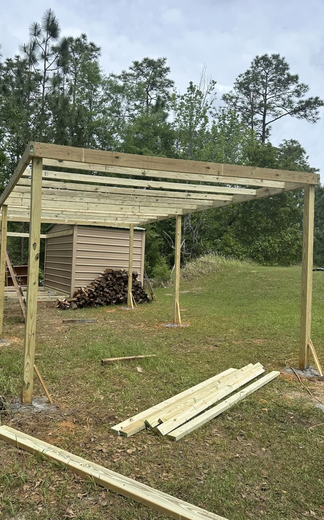 Elite Backyard Builds logo
