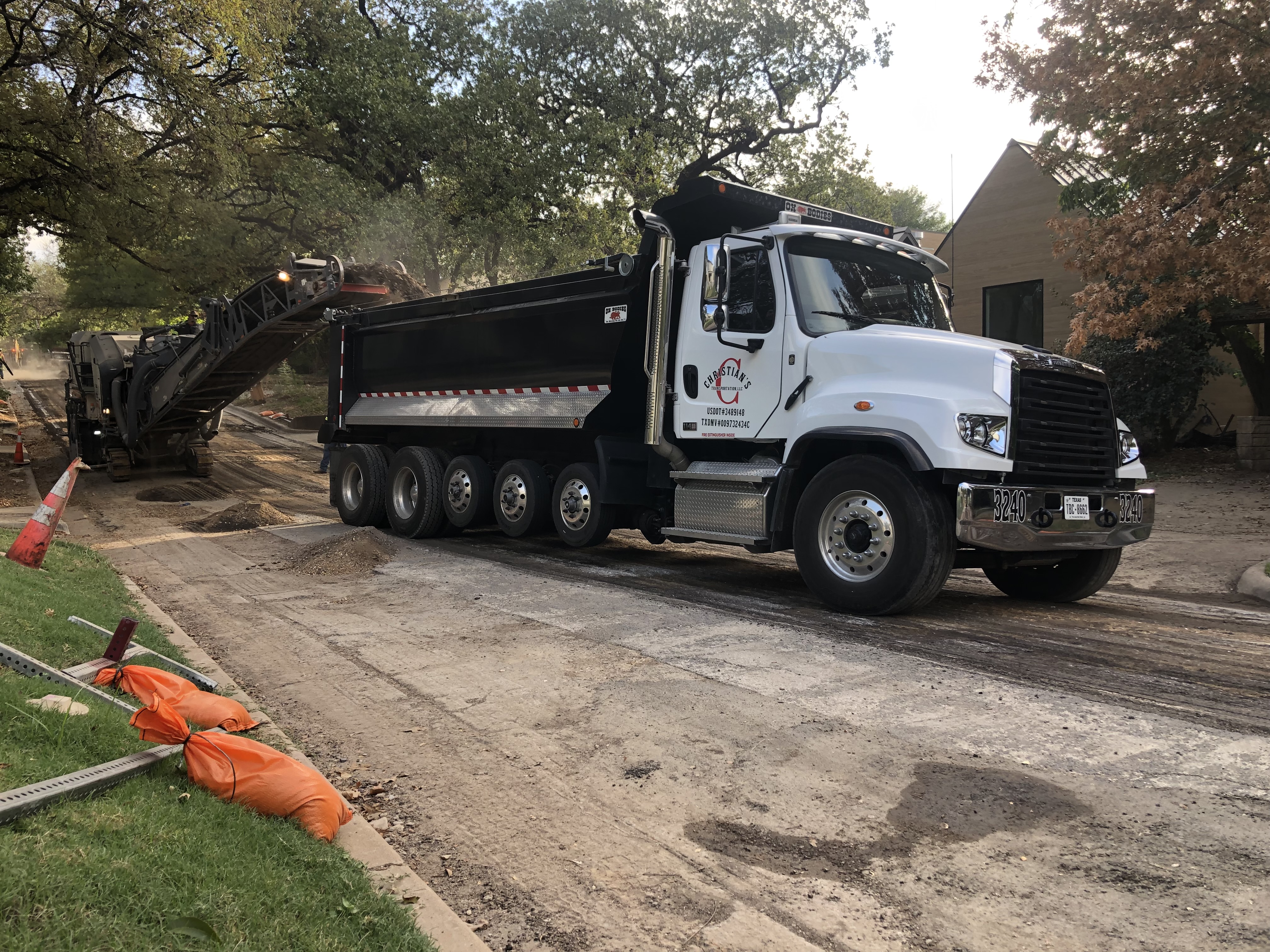 SS Paving and Sealcoating logo