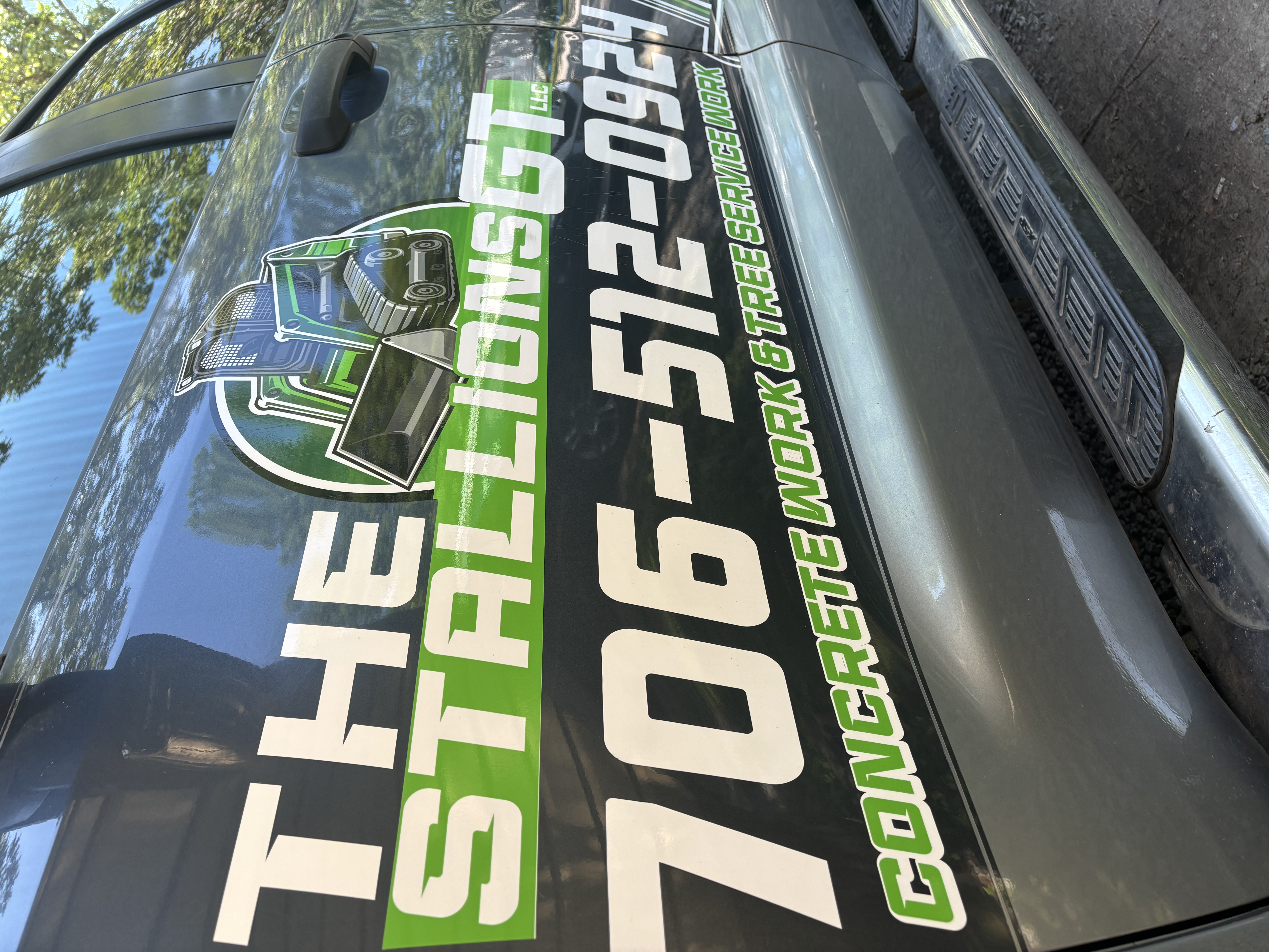 The stallions gt llc logo