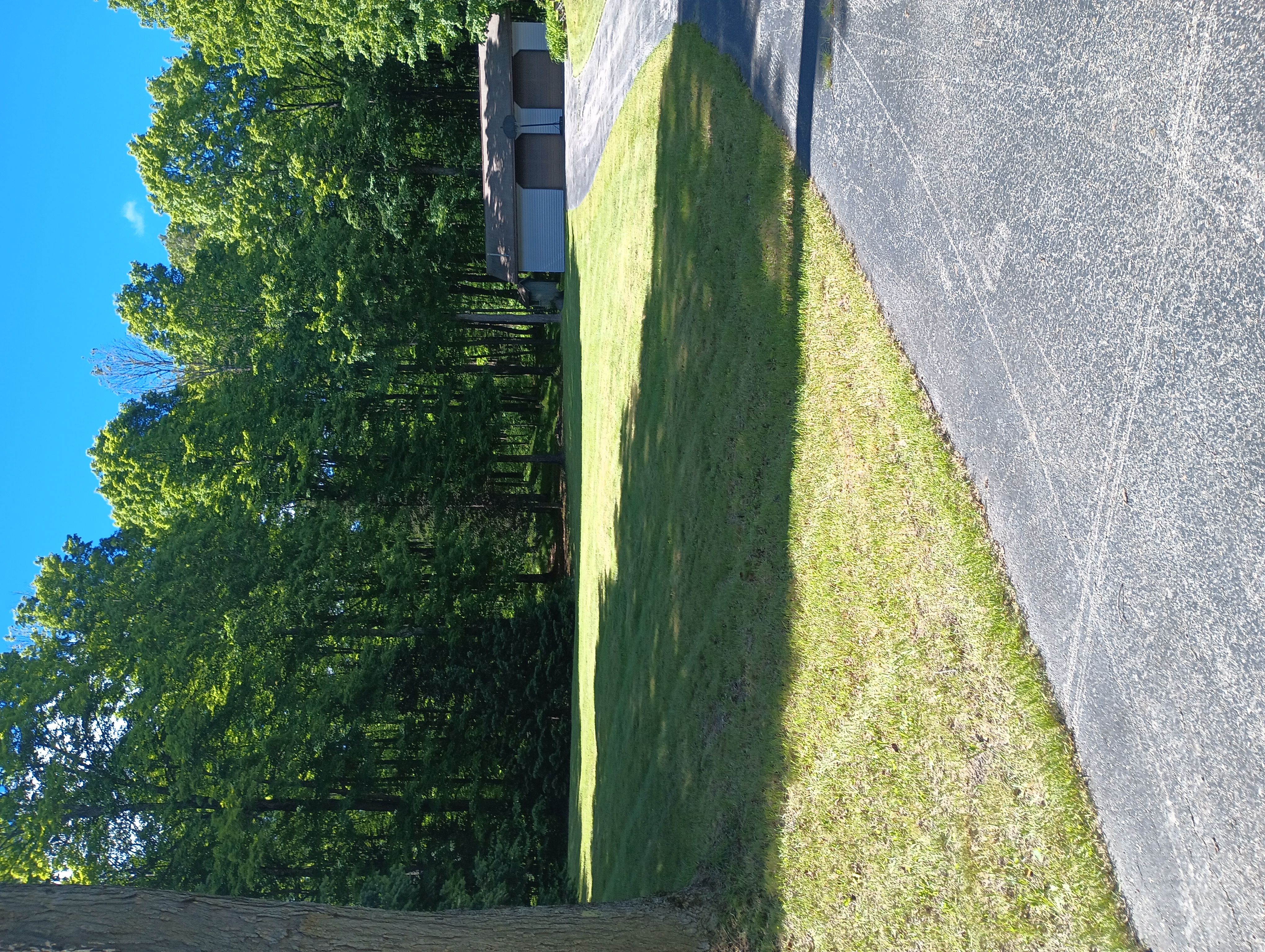 Avatar for DeVerney Lawn Care