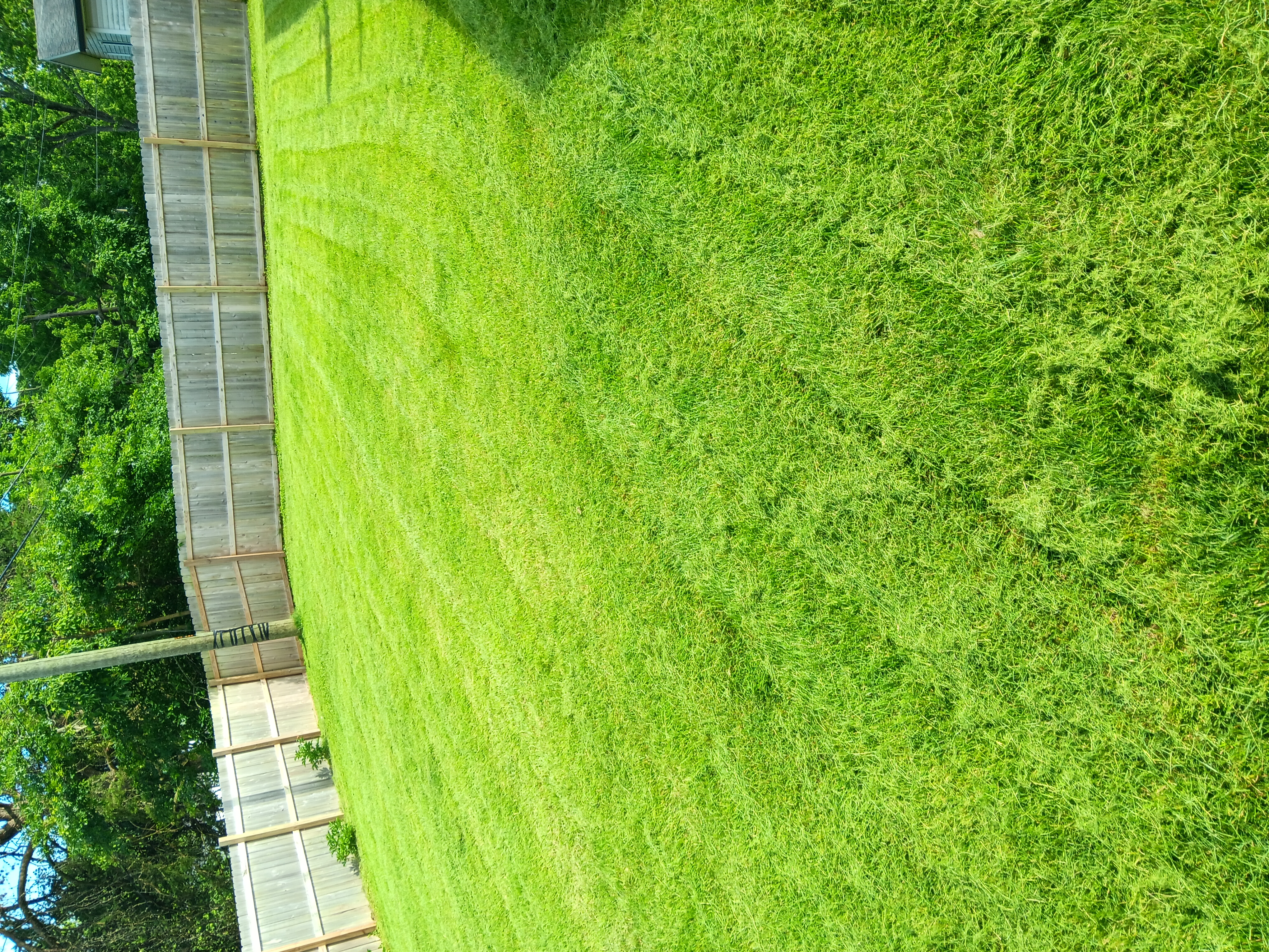 Pemberton lawn mowing logo