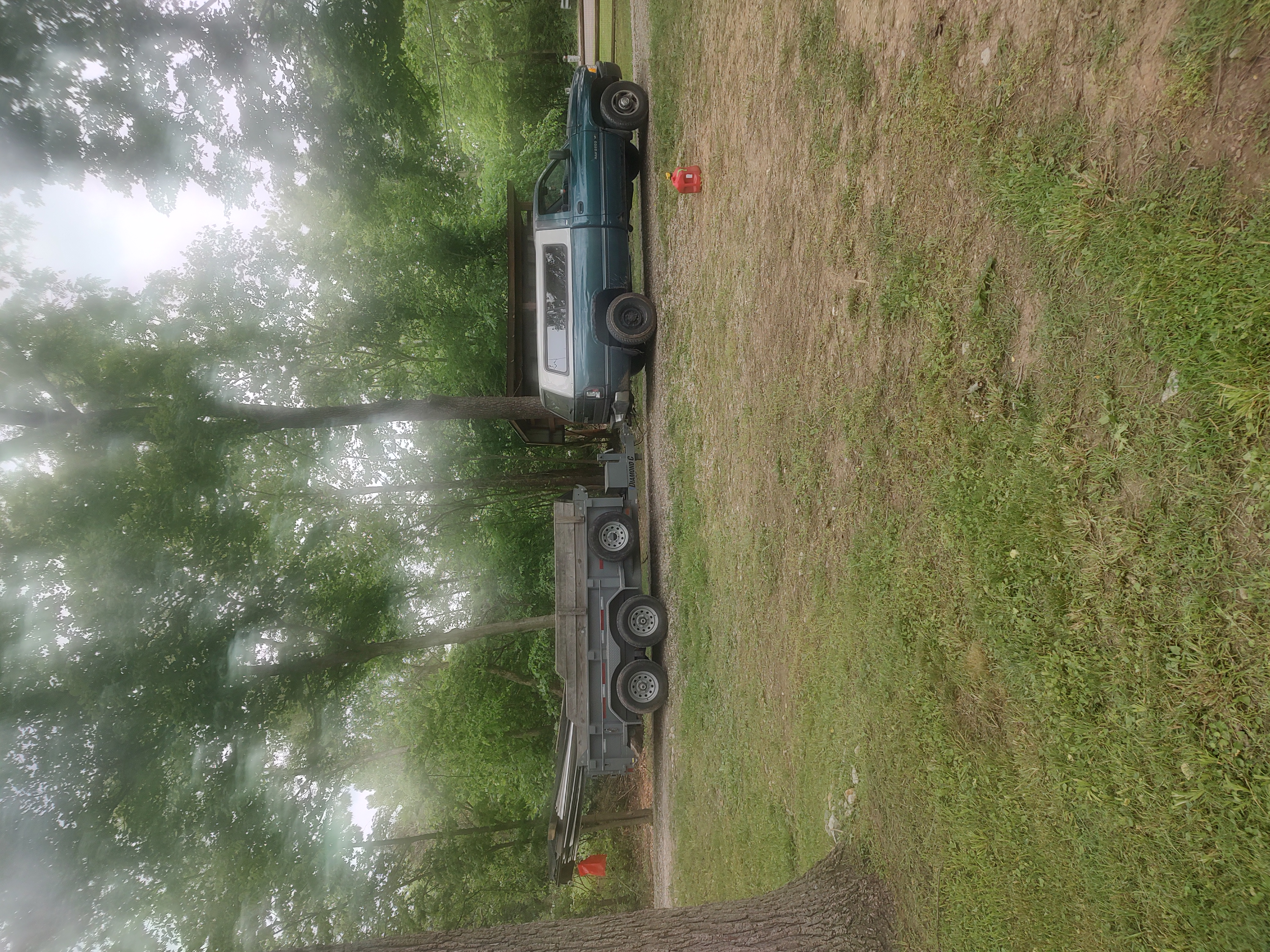 Marlows hauling logo