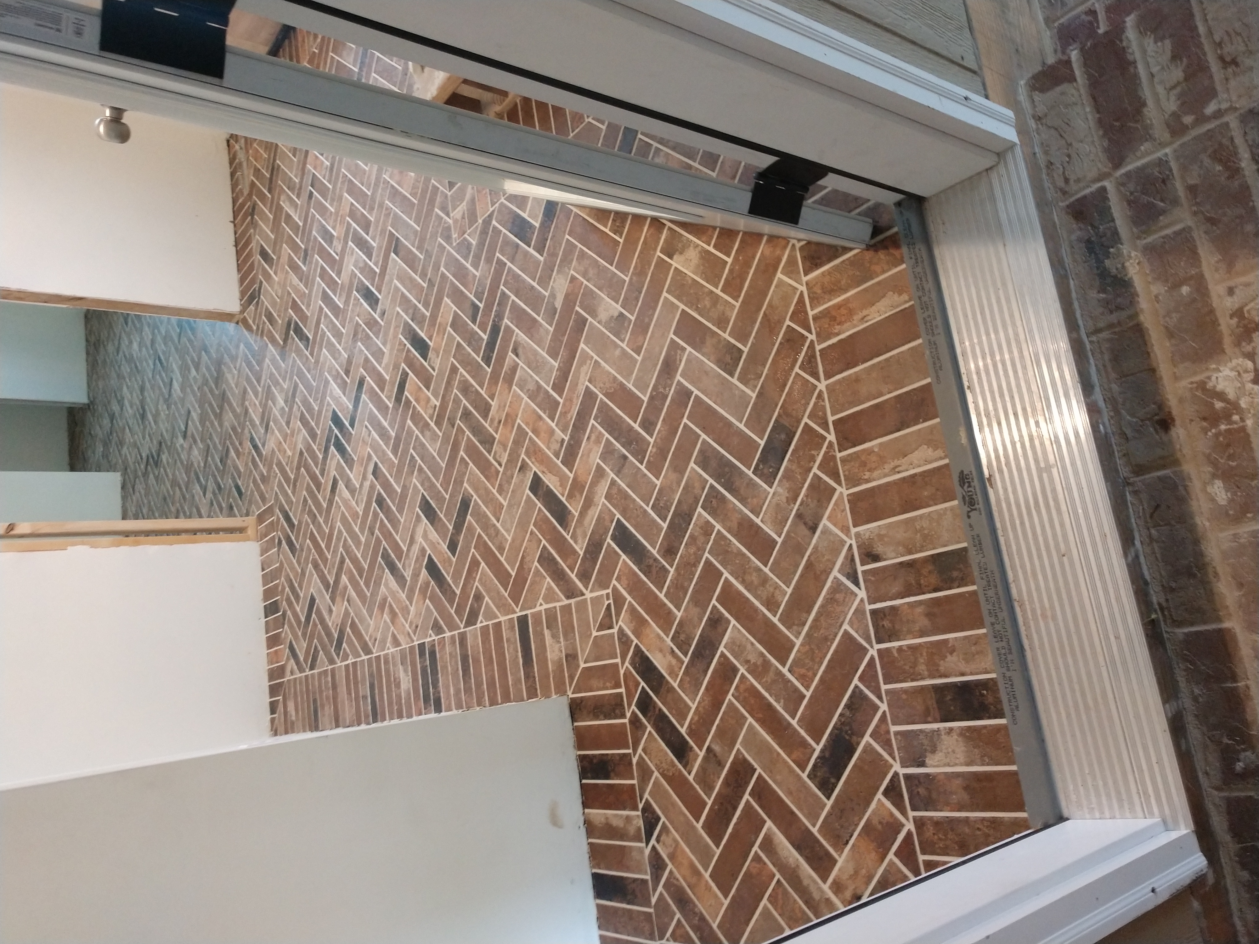 T's Flooring logo