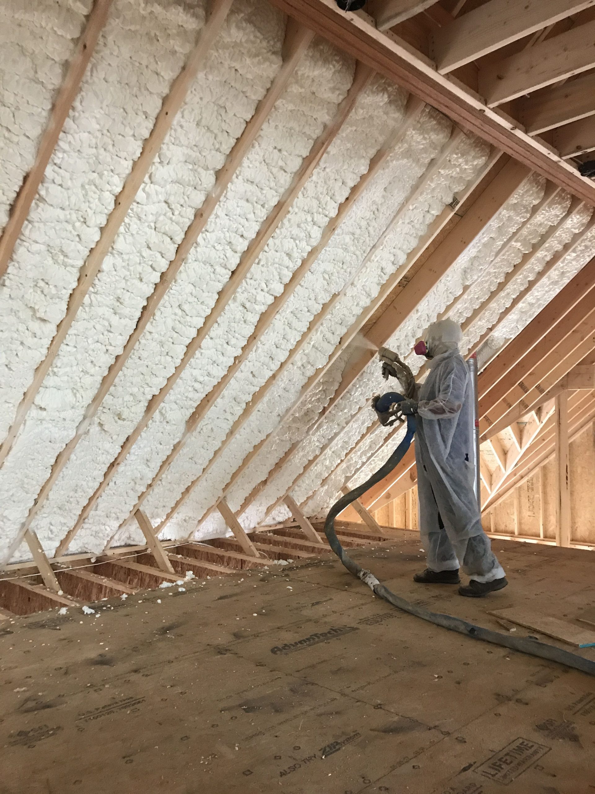 Insulation service logo
