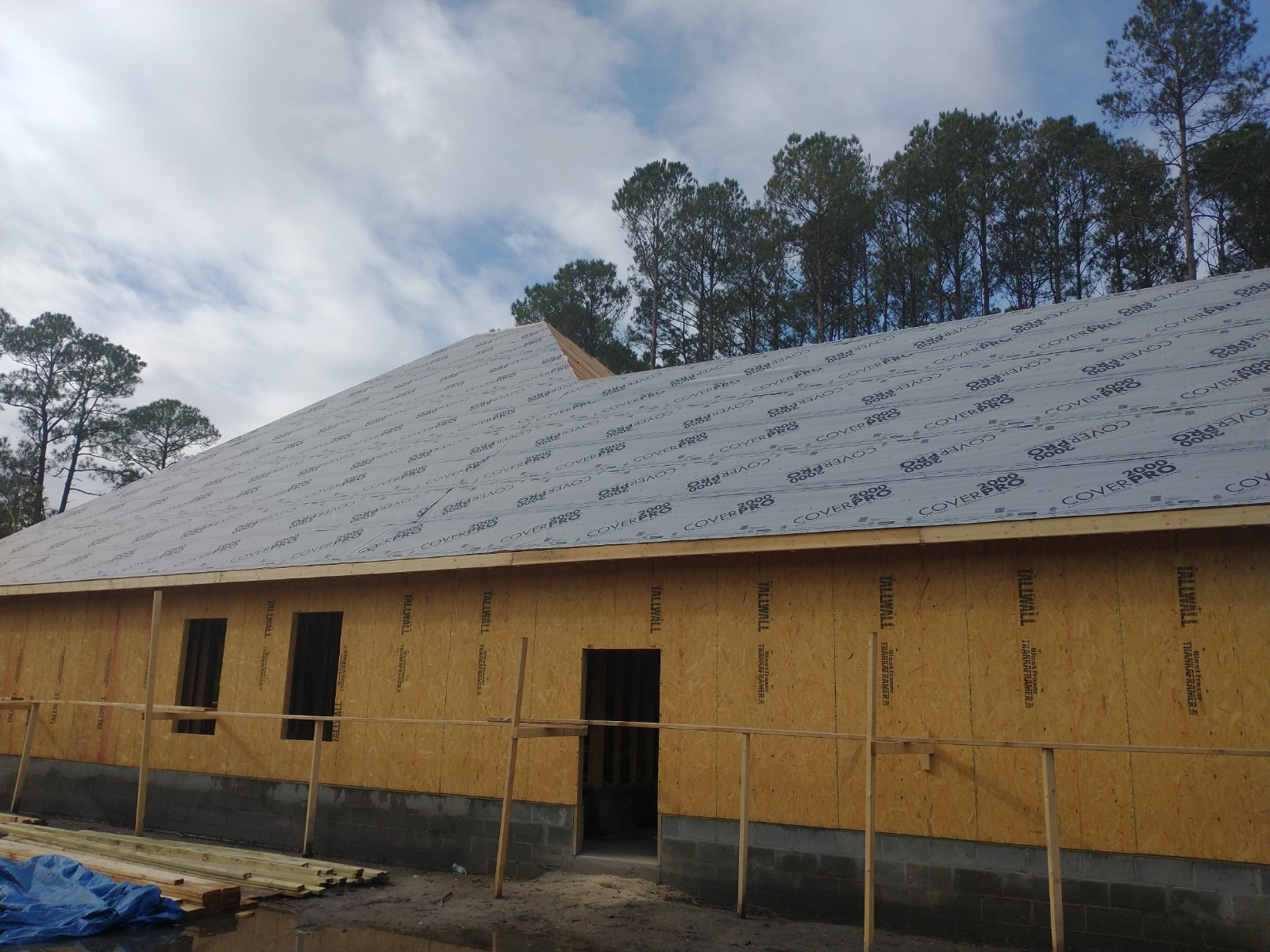 A-1 Roofing and Contracting logo