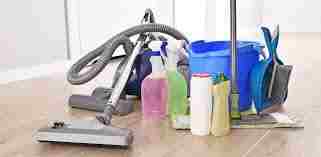 K & M Cleaning Services logo