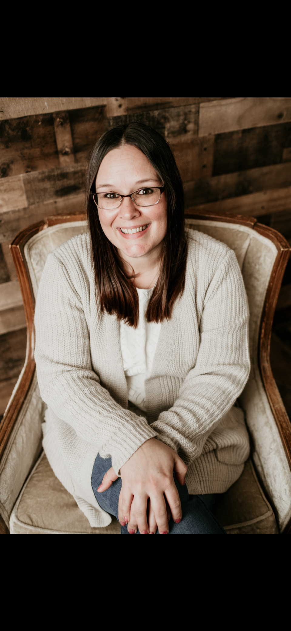 Jessica Wingert logo