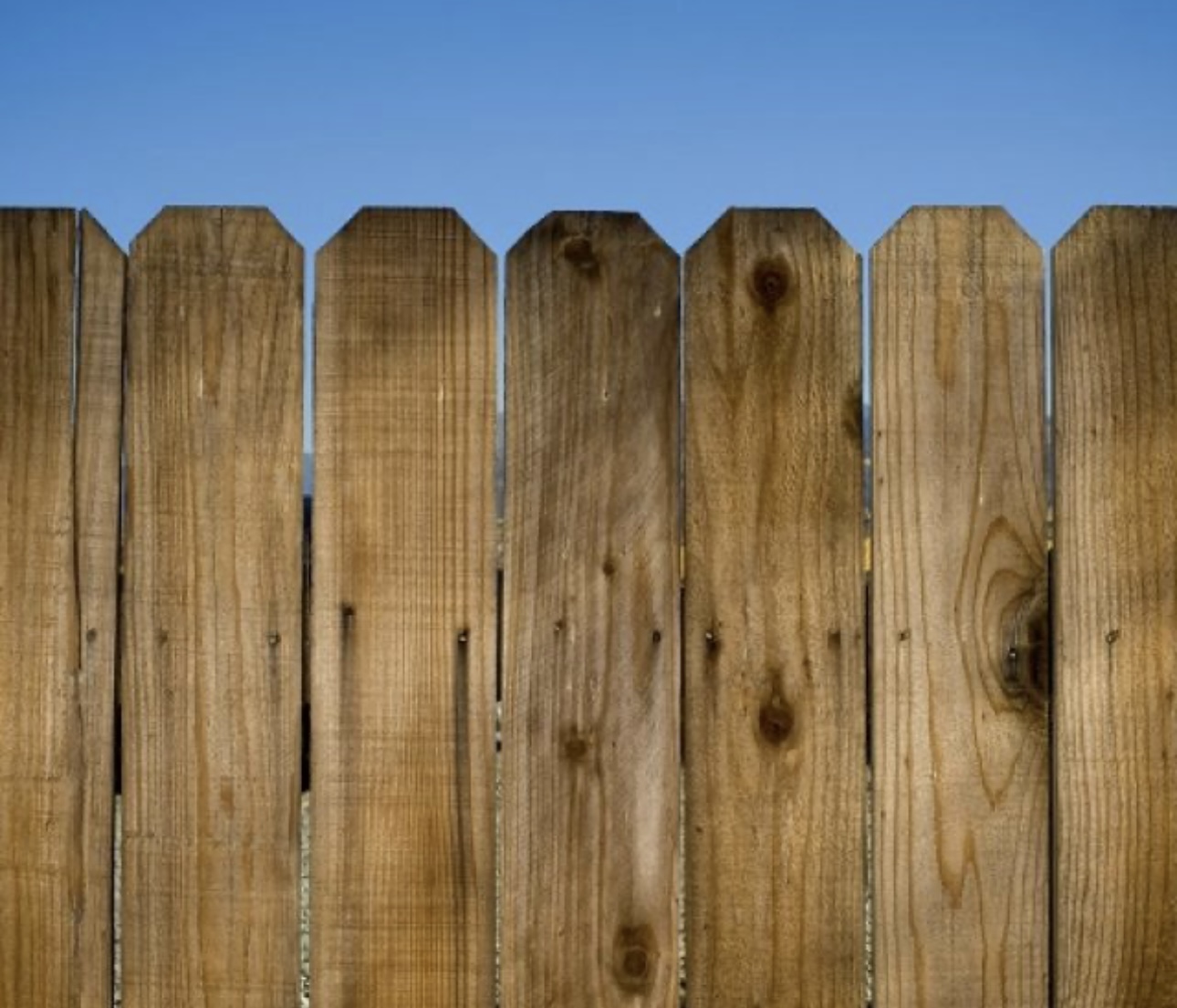 Southeastern fence company logo