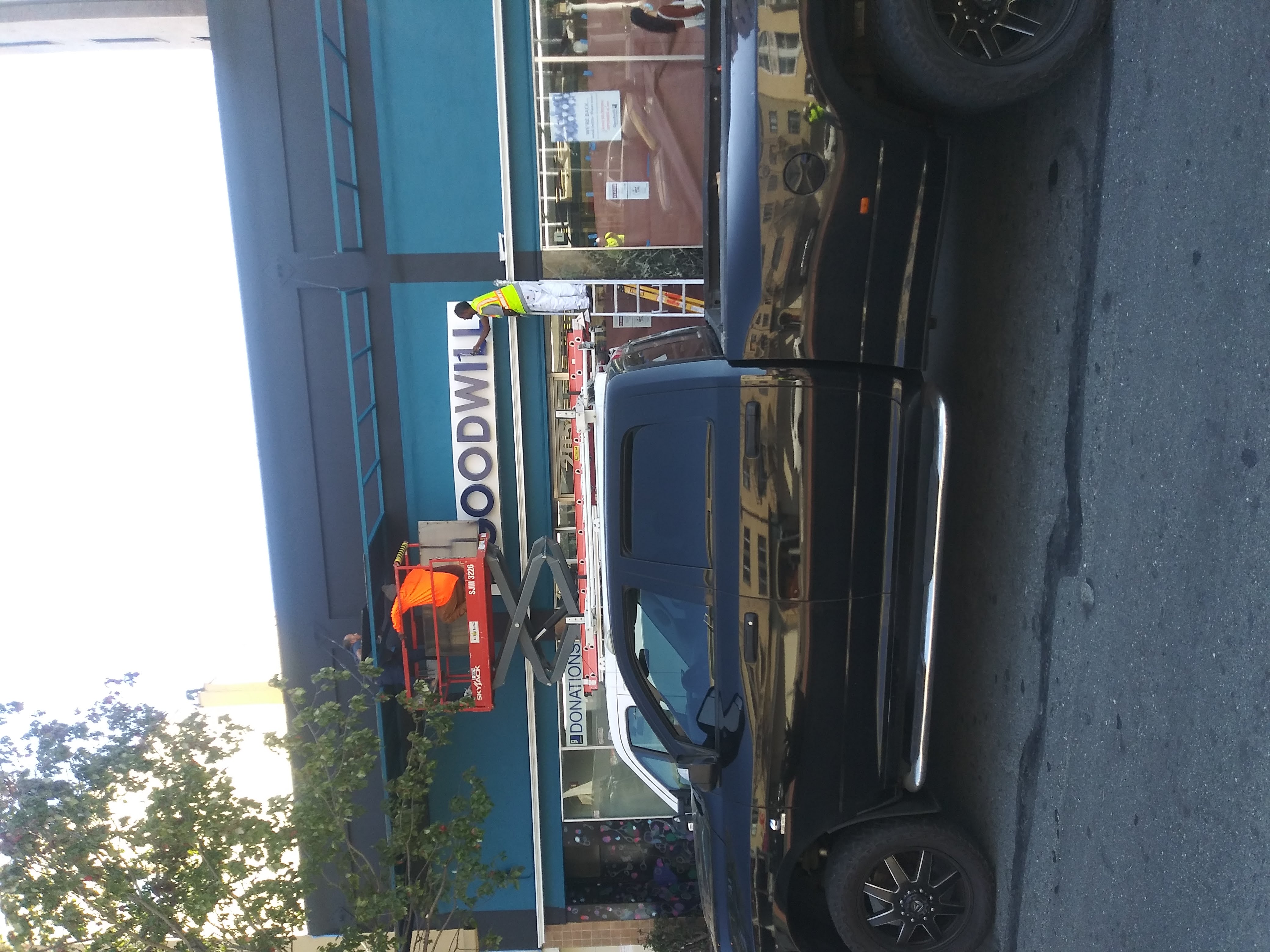 Thomas Brothers painting logo