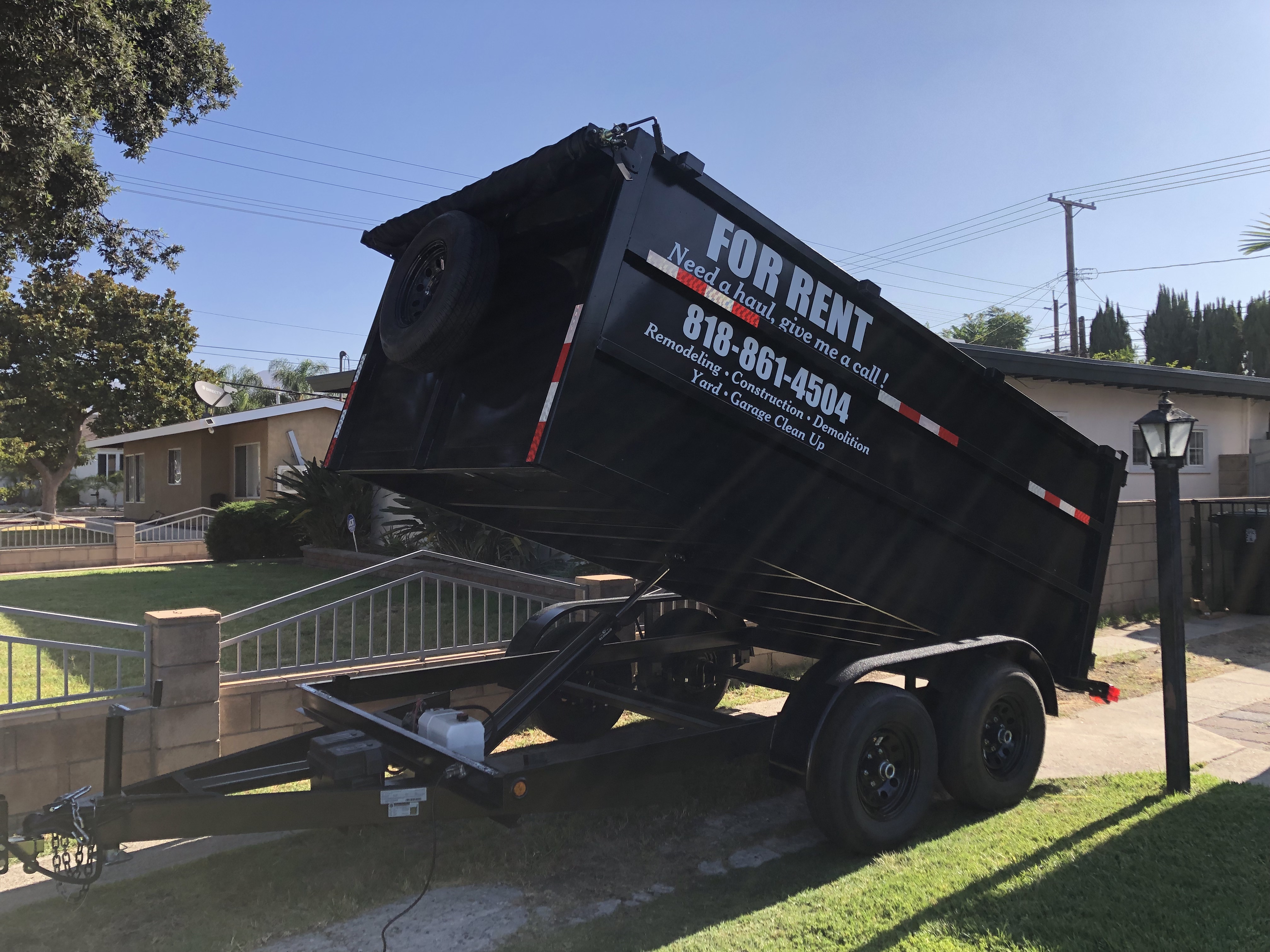 Shawn’s hauling logo