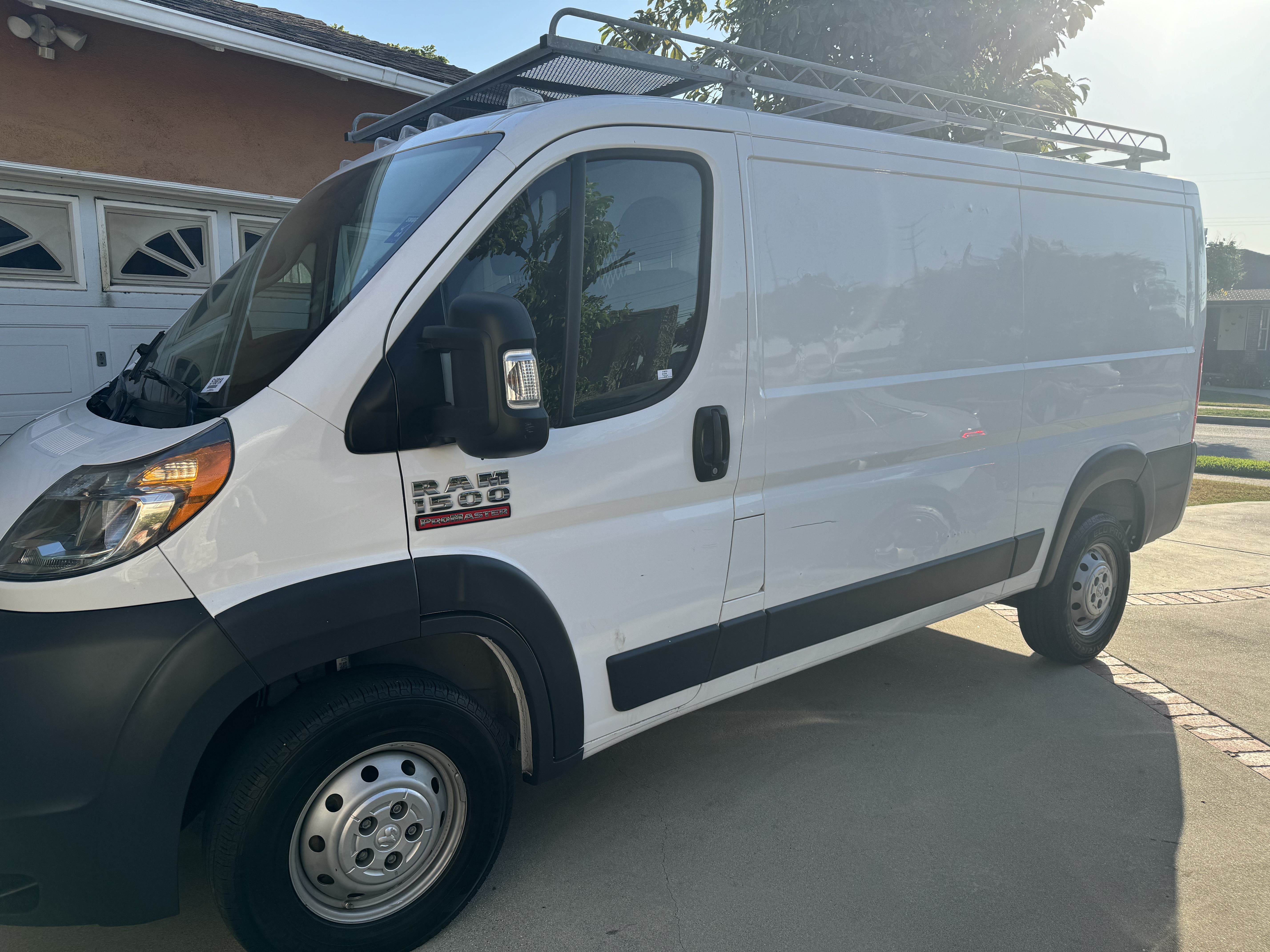 Avatar for Flying courier